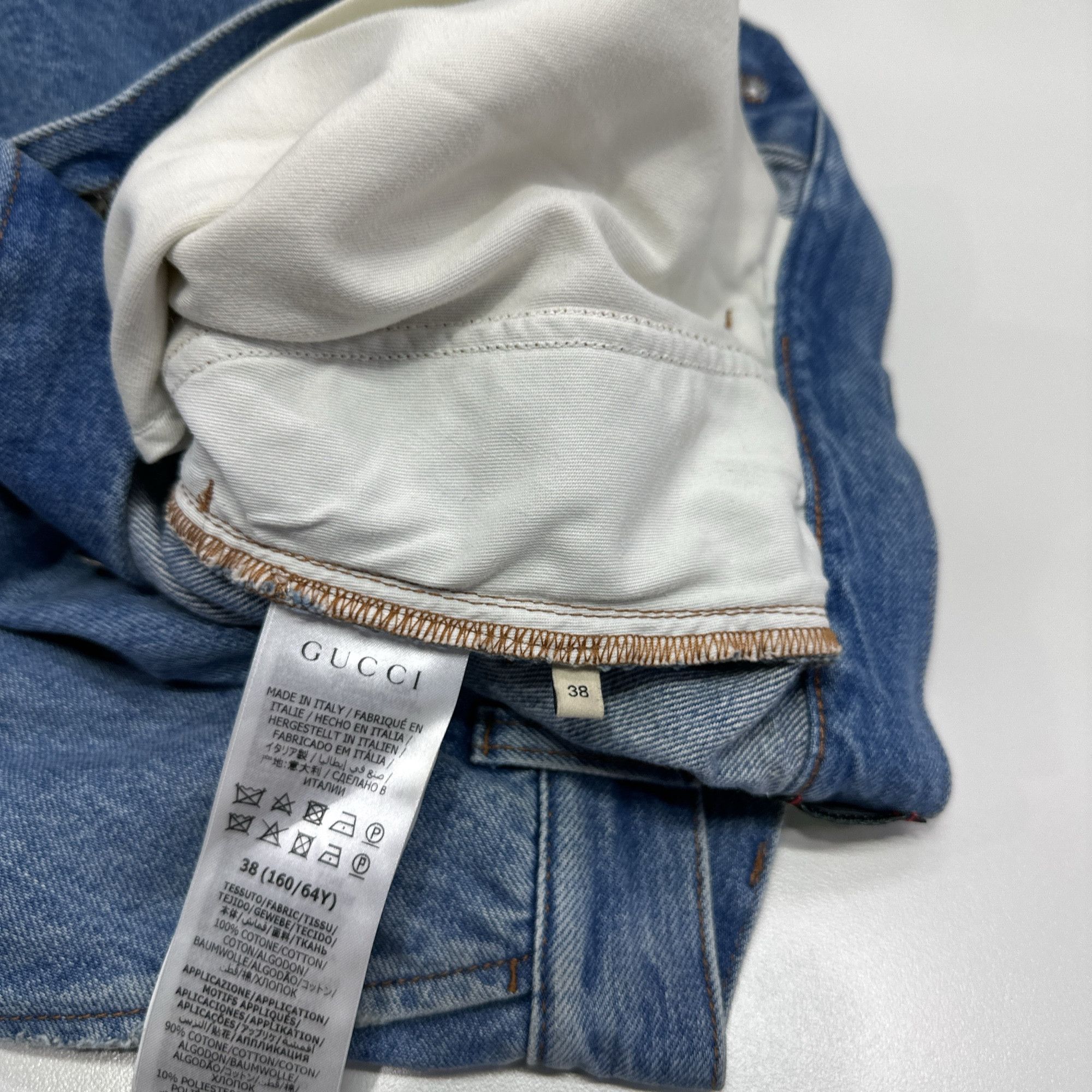 Gucci Gucci Apple Logo Patch Denim Mini Skirt Size 38 Size 26" / US 2 / IT 38 - 4 Thumbnail
