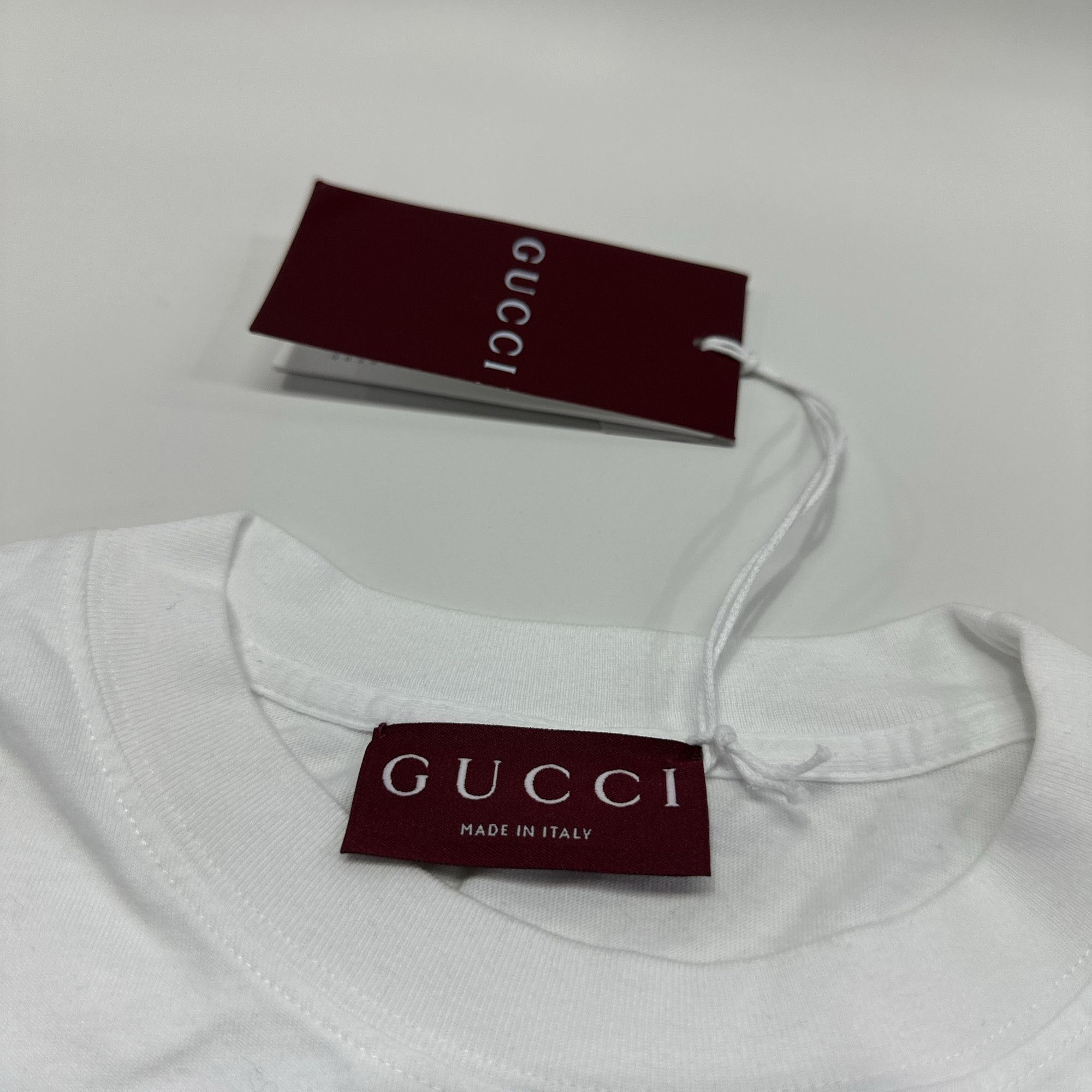 Gucci Gucci Logo Graphic T-Shirt Size M Size US M / EU 48-50 / 2 - 3 Thumbnail