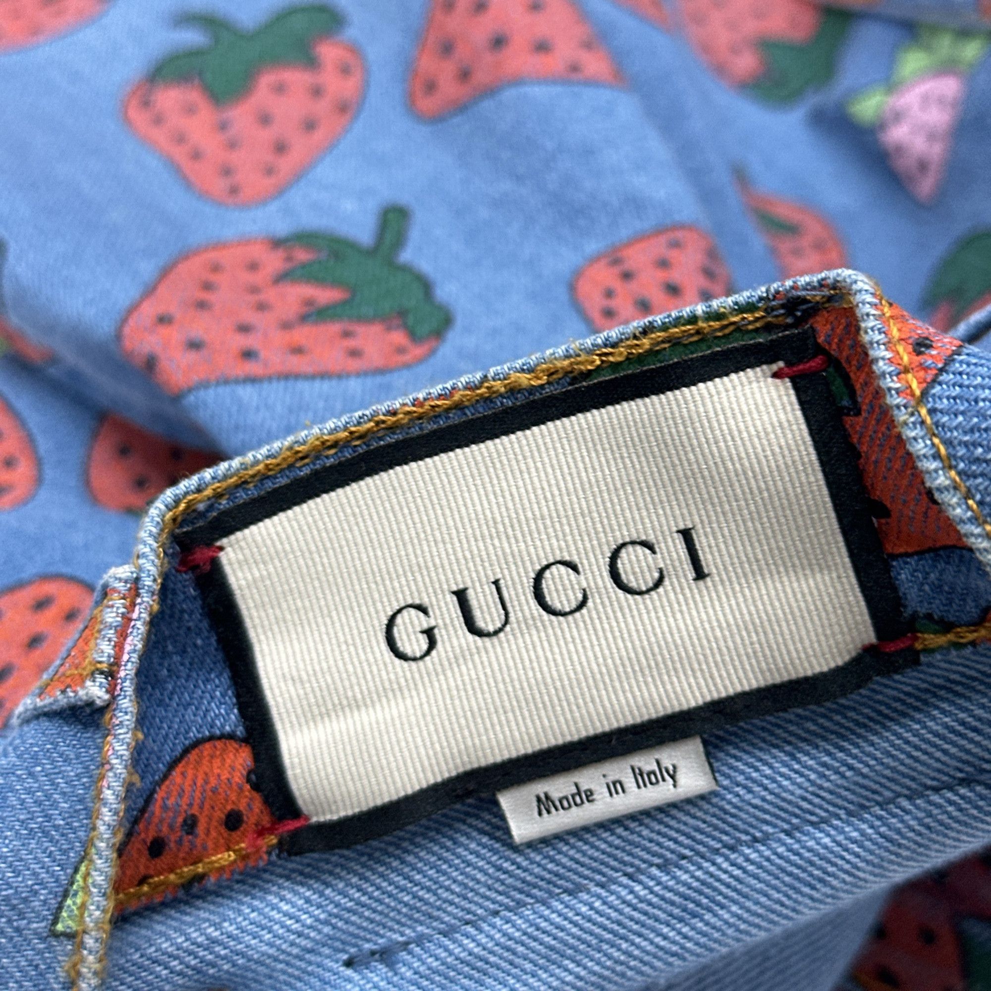 Gucci Gucci Strawberry Print Denim Mini Skirt Size 44 Size 30" / US 8 / IT 44 - 5 Thumbnail