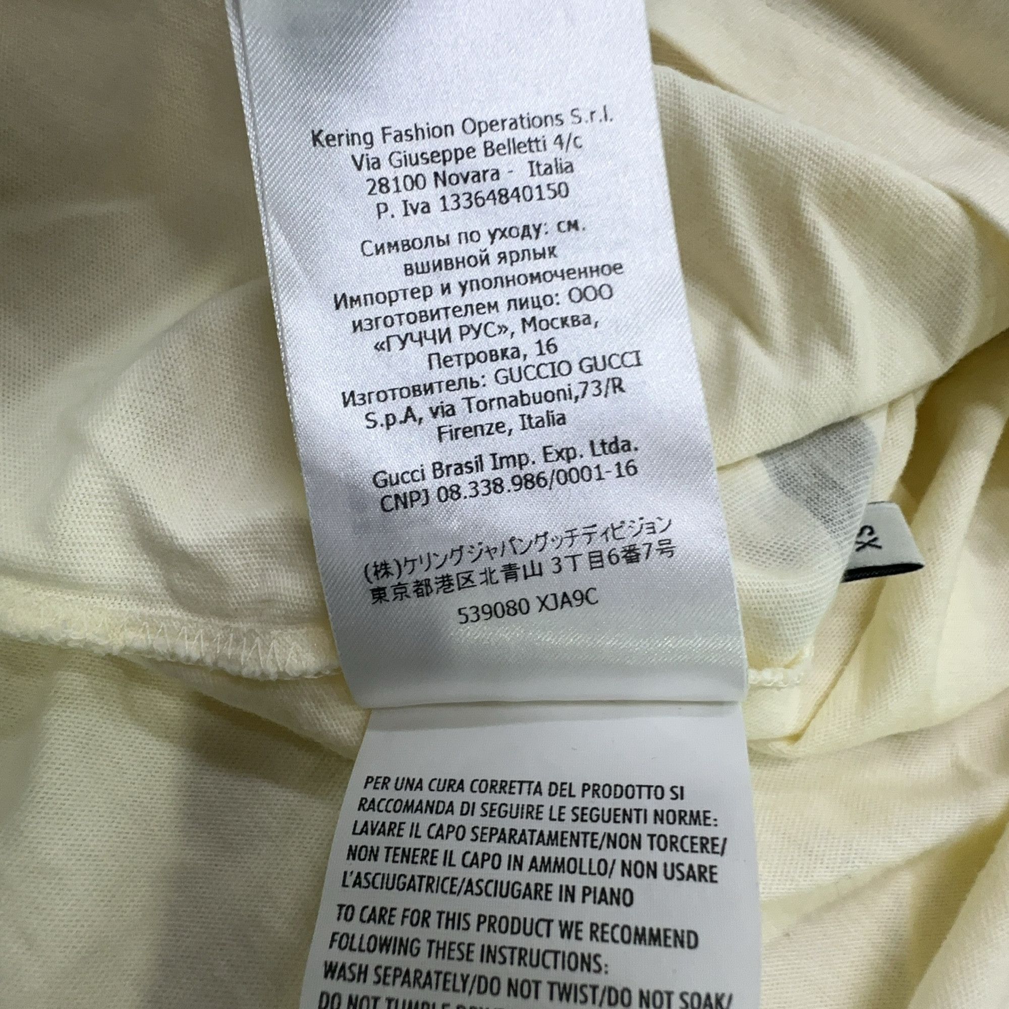Gucci Gucci Logo Graphic T-Shirt Size XS Size XS / US 0-2 / IT 36-38 - 6 Thumbnail