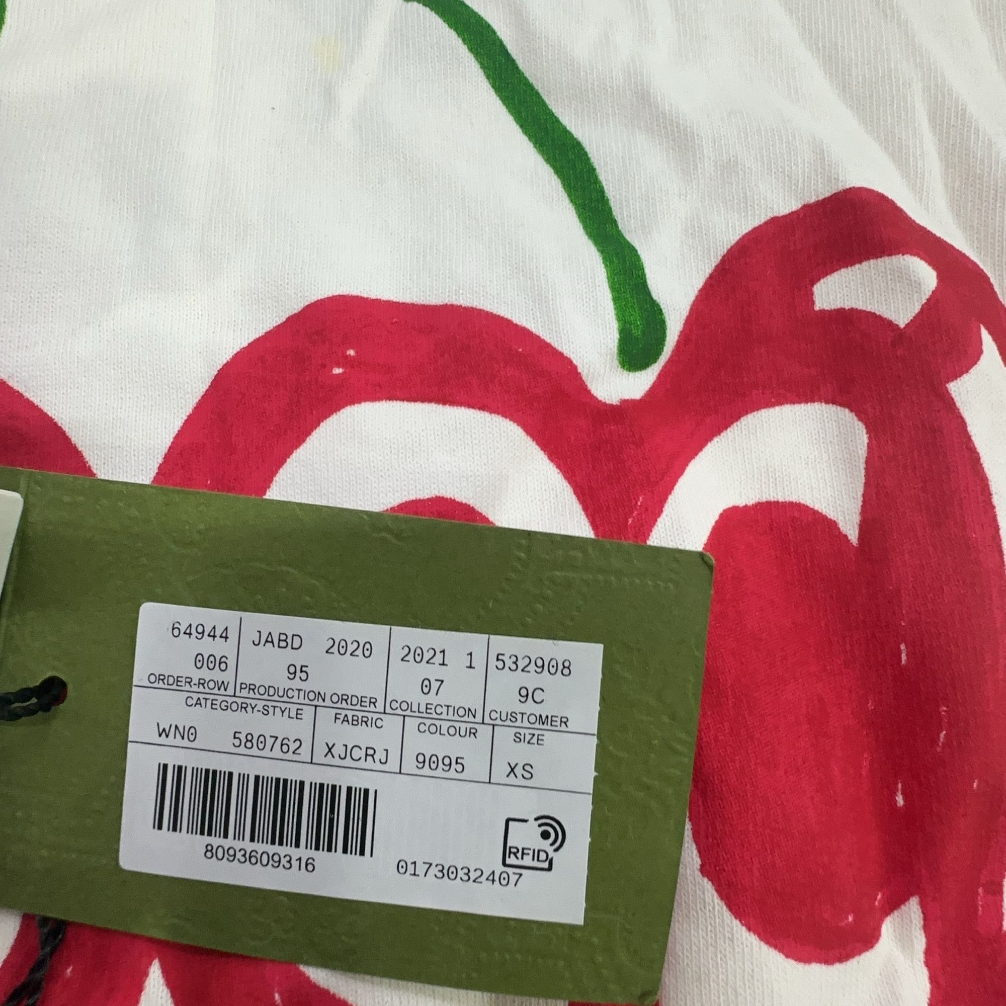 Gucci Gucci Beverly Hills Cherry Logo T-Shirt Size XS Size XS / US 0-2 / IT 36-38 - 5 Thumbnail