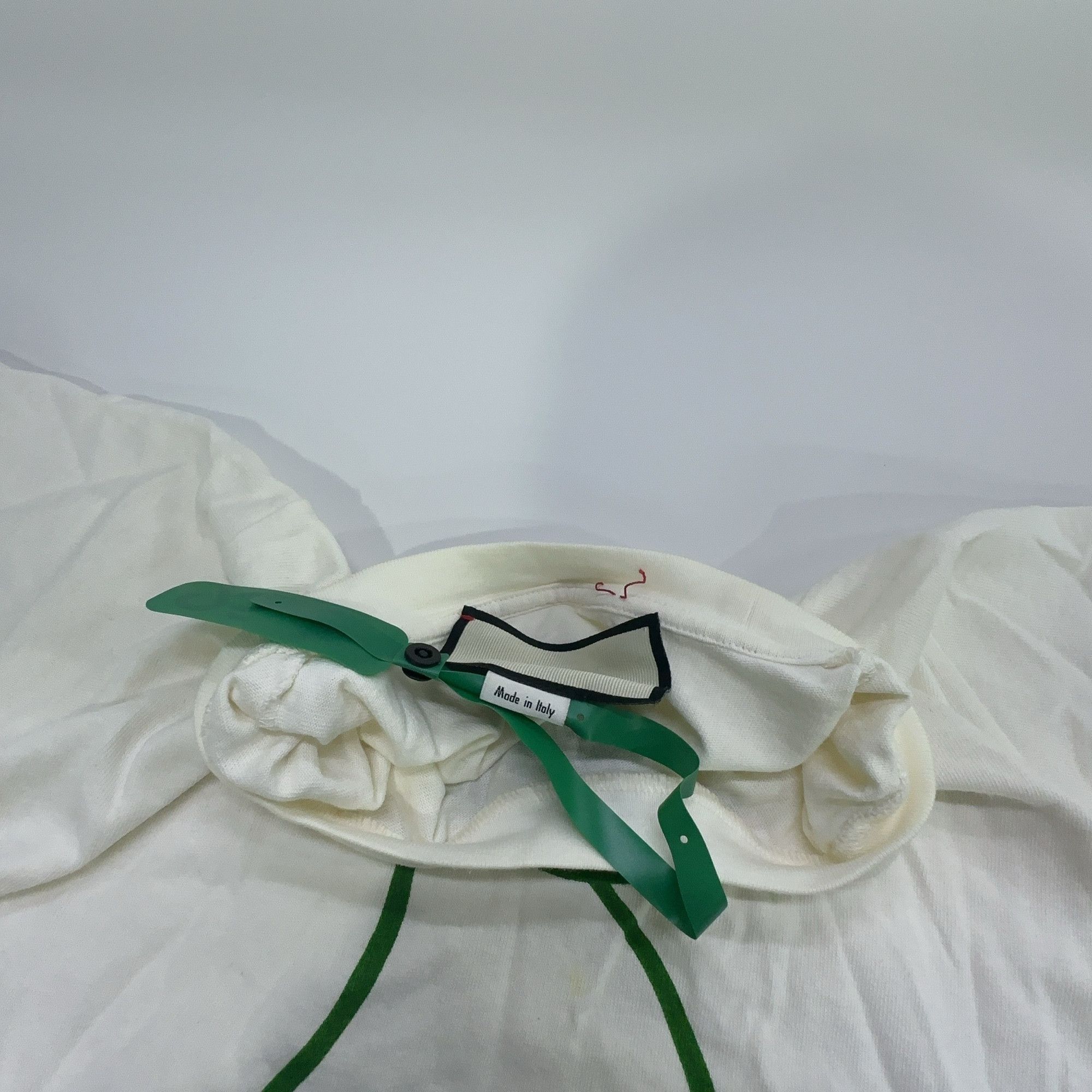 Gucci Gucci Beverly Hills Cherry Logo T-Shirt Size XS Size XS / US 0-2 / IT 36-38 - 8 Thumbnail