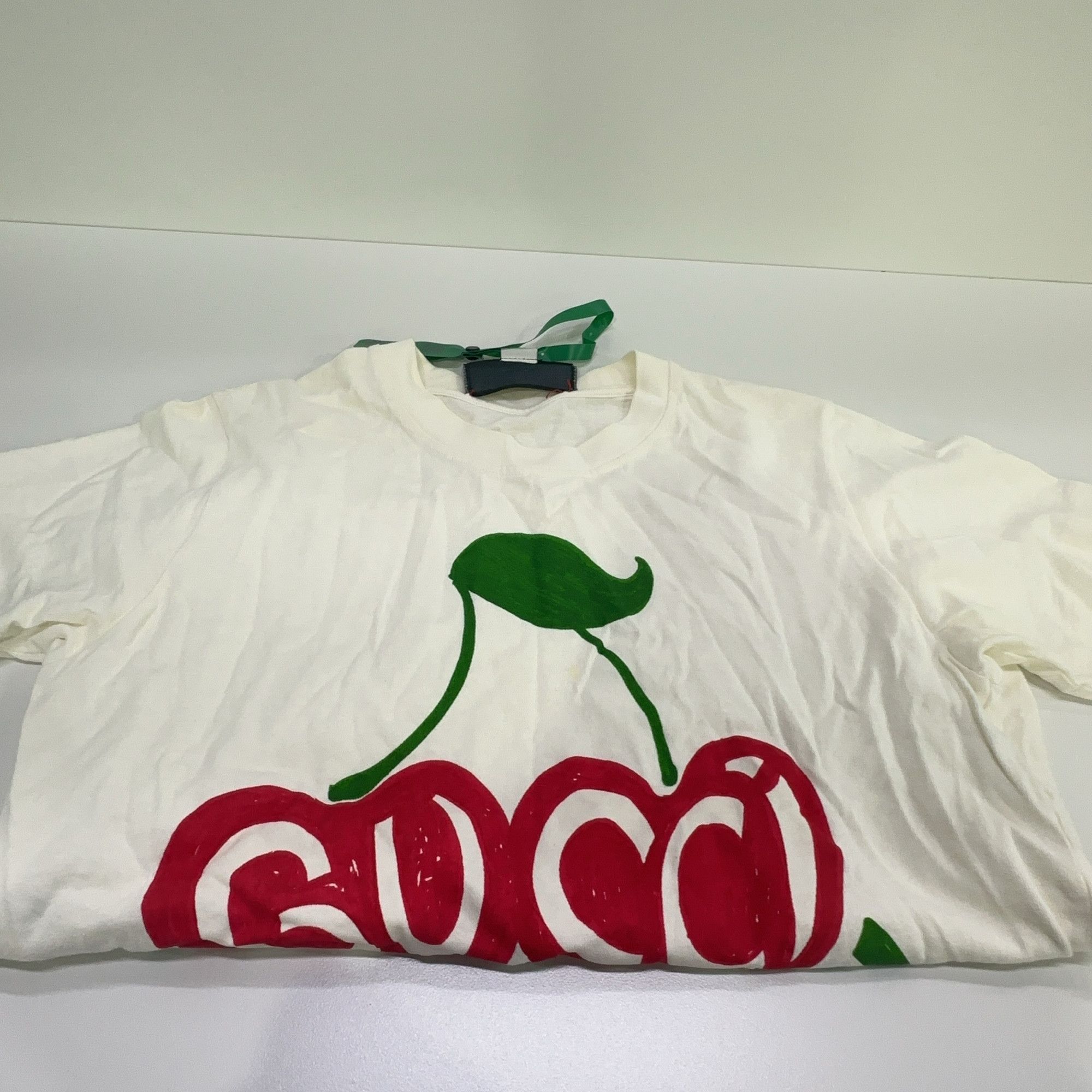 Gucci Gucci Beverly Hills Cherry Logo T-Shirt Size XS Size XS / US 0-2 / IT 36-38 - 10 Thumbnail