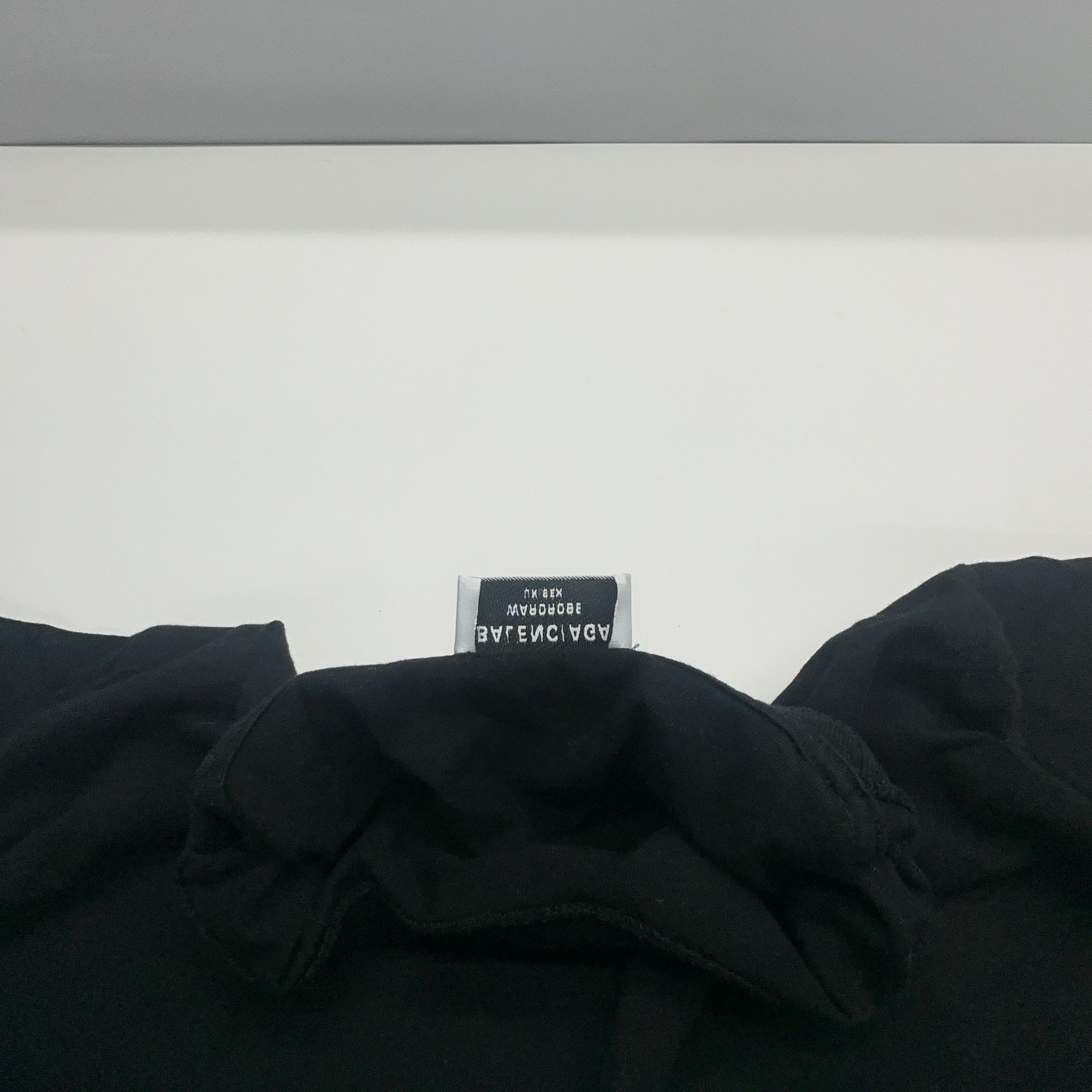 Balenciaga Balenciaga Pixelated BB Logo T-Shirt Size S Size US S / EU 44-46 / 1 - 6 Thumbnail