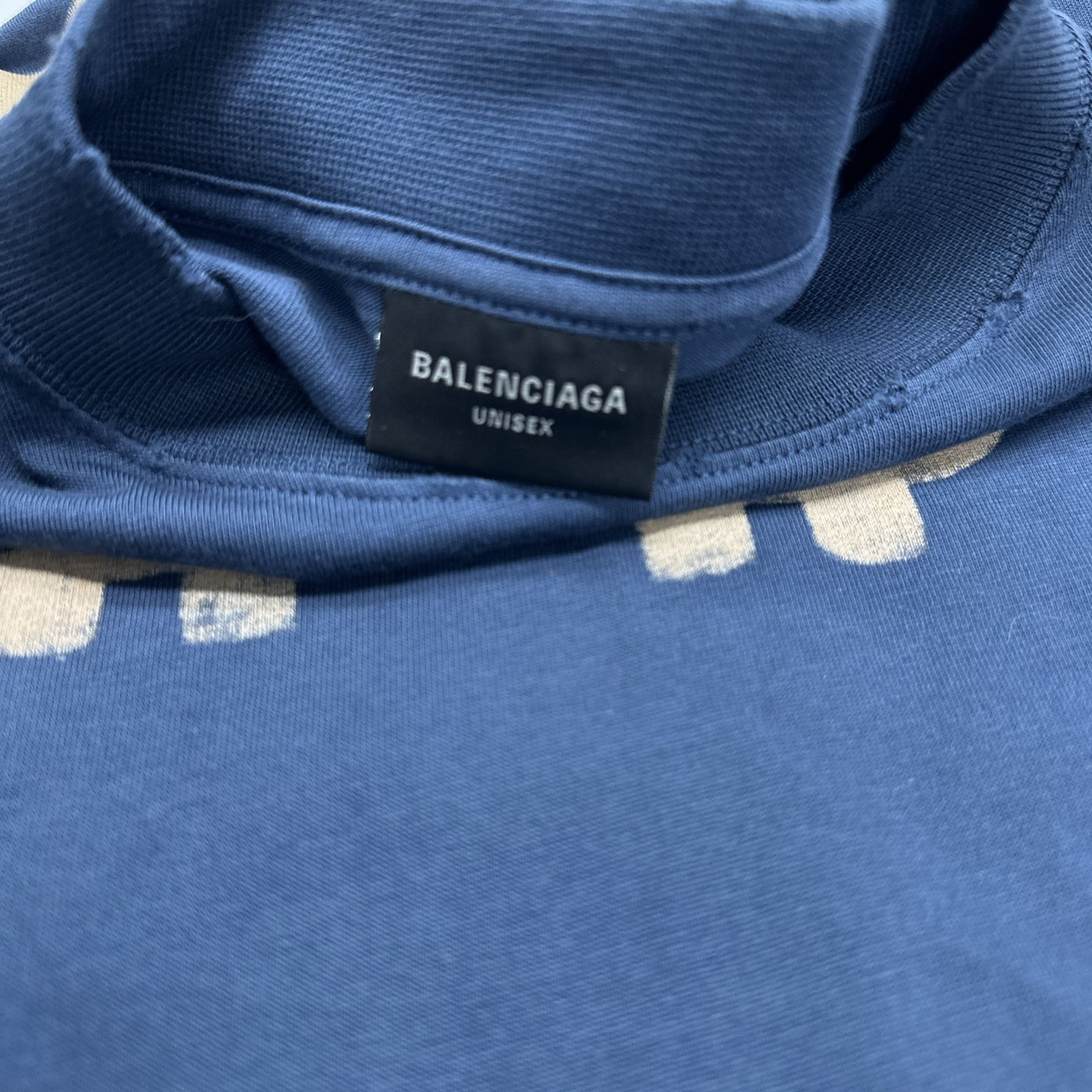 Balenciaga Balenciaga Crypto Print T-Shirt Size M Size US M / EU 48-50 / 2 - 3 Thumbnail