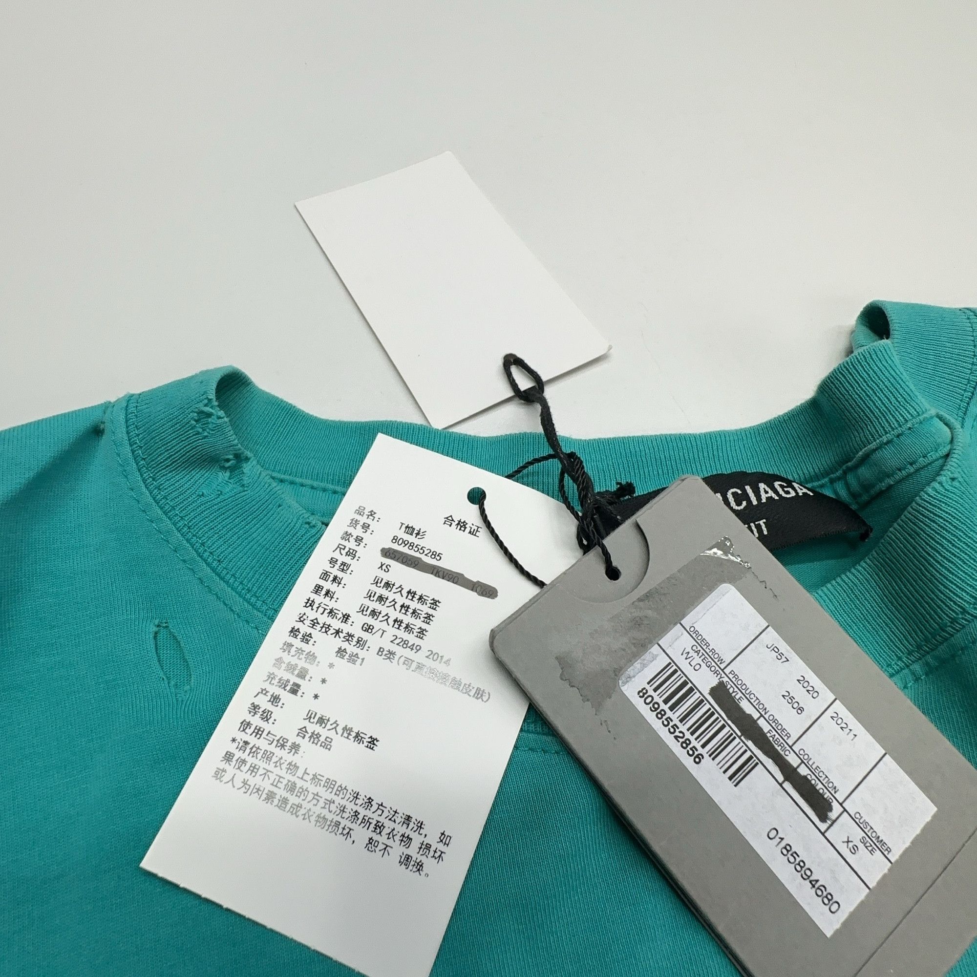 Balenciaga Balenciaga Logo Distressed T-Shirt Size XS Size US XS / EU 42 / 0 - 16 Thumbnail