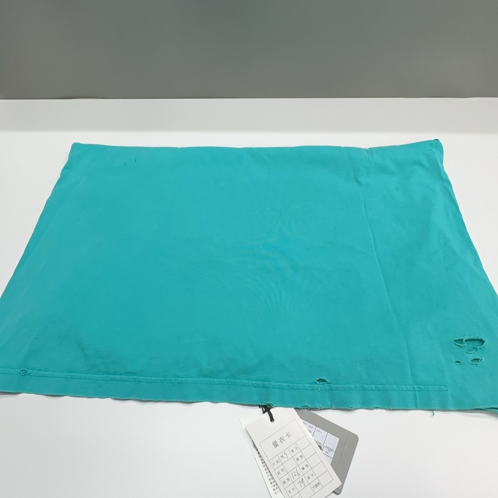 Balenciaga Balenciaga Logo Distressed T-Shirt Size XS Size US XS / EU 42 / 0 - 15 Thumbnail