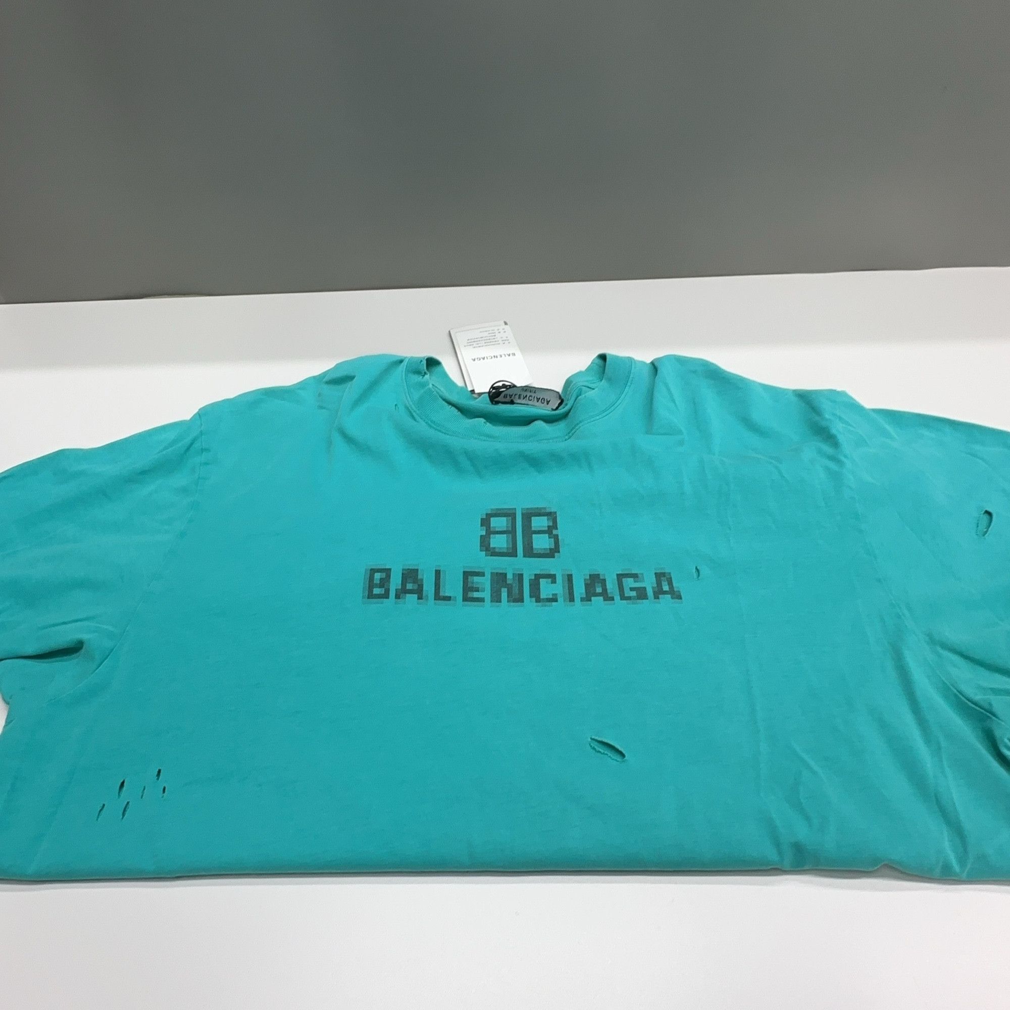 Balenciaga Balenciaga Logo Distressed T-Shirt Size XS Size US XS / EU 42 / 0 - 8 Thumbnail