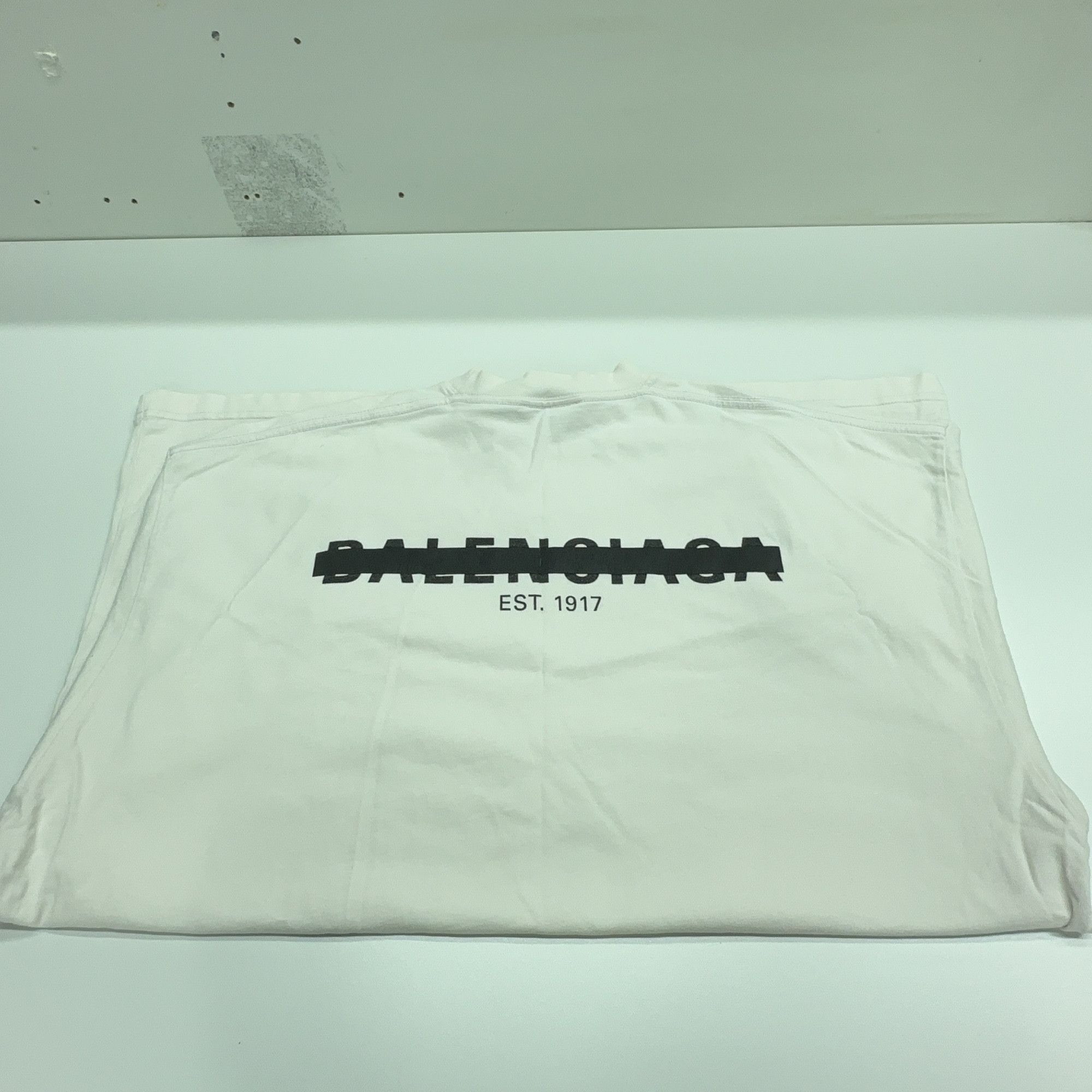 Balenciaga Balenciaga Logo Print T-Shirt Size L Size US L / EU 52-54 / 3 - 12 Thumbnail