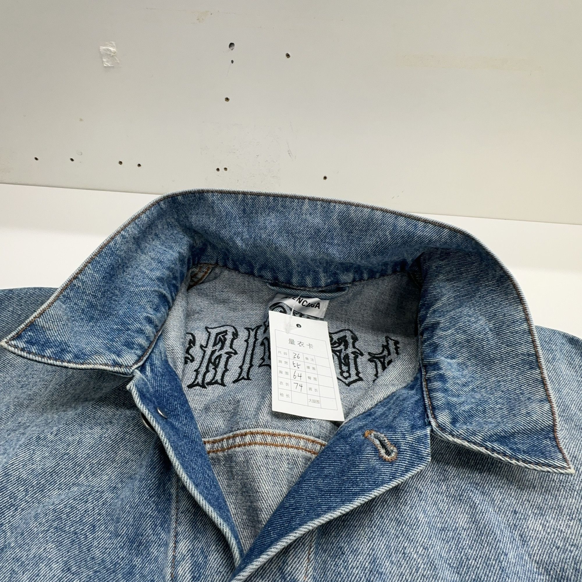 Balenciaga Balenciaga Back Embroidery Denim Jacket Size 36 Size XS / US 0-2 / IT 36-38 - 5 Thumbnail