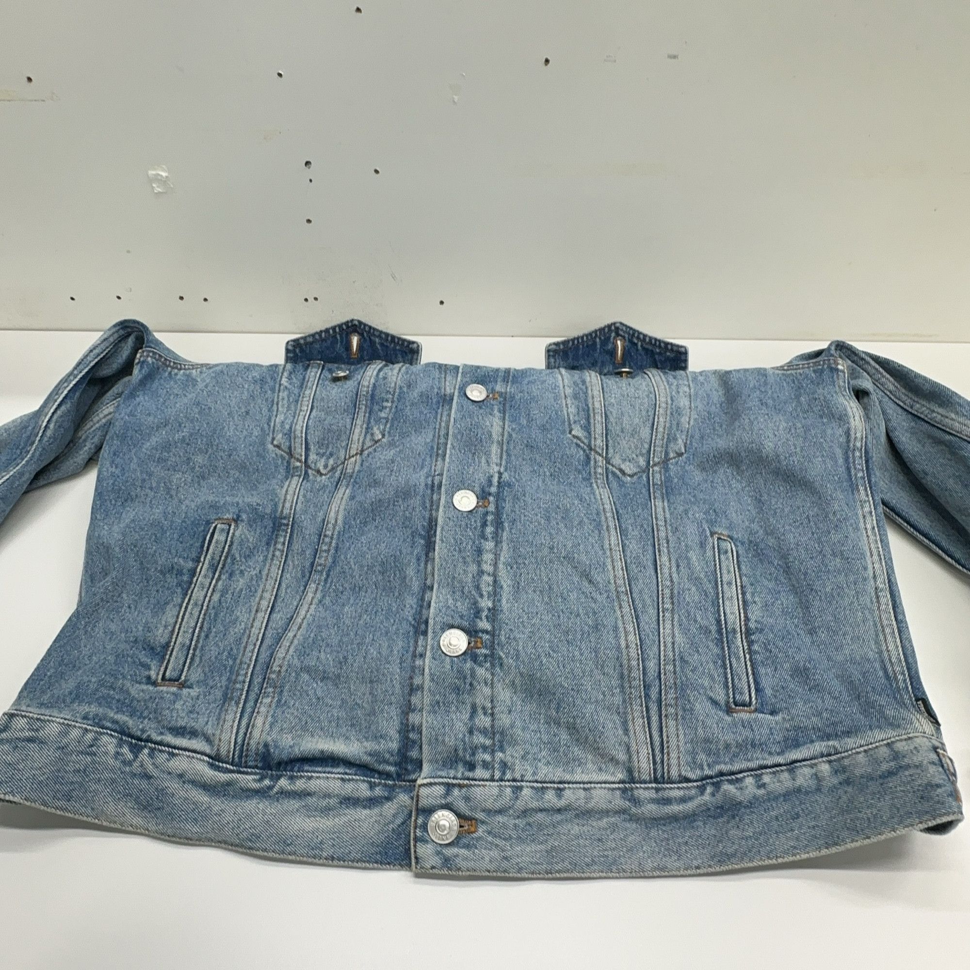 Balenciaga Balenciaga Back Embroidery Denim Jacket Size 36 Size XS / US 0-2 / IT 36-38 - 7 Thumbnail