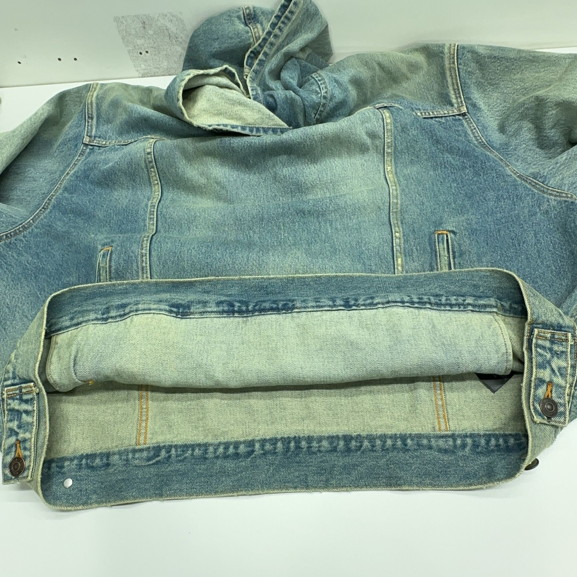 Balenciaga Balenciaga Hooded Denim Jacket Size S Size US S / EU 44-46 / 1 - 9 Thumbnail