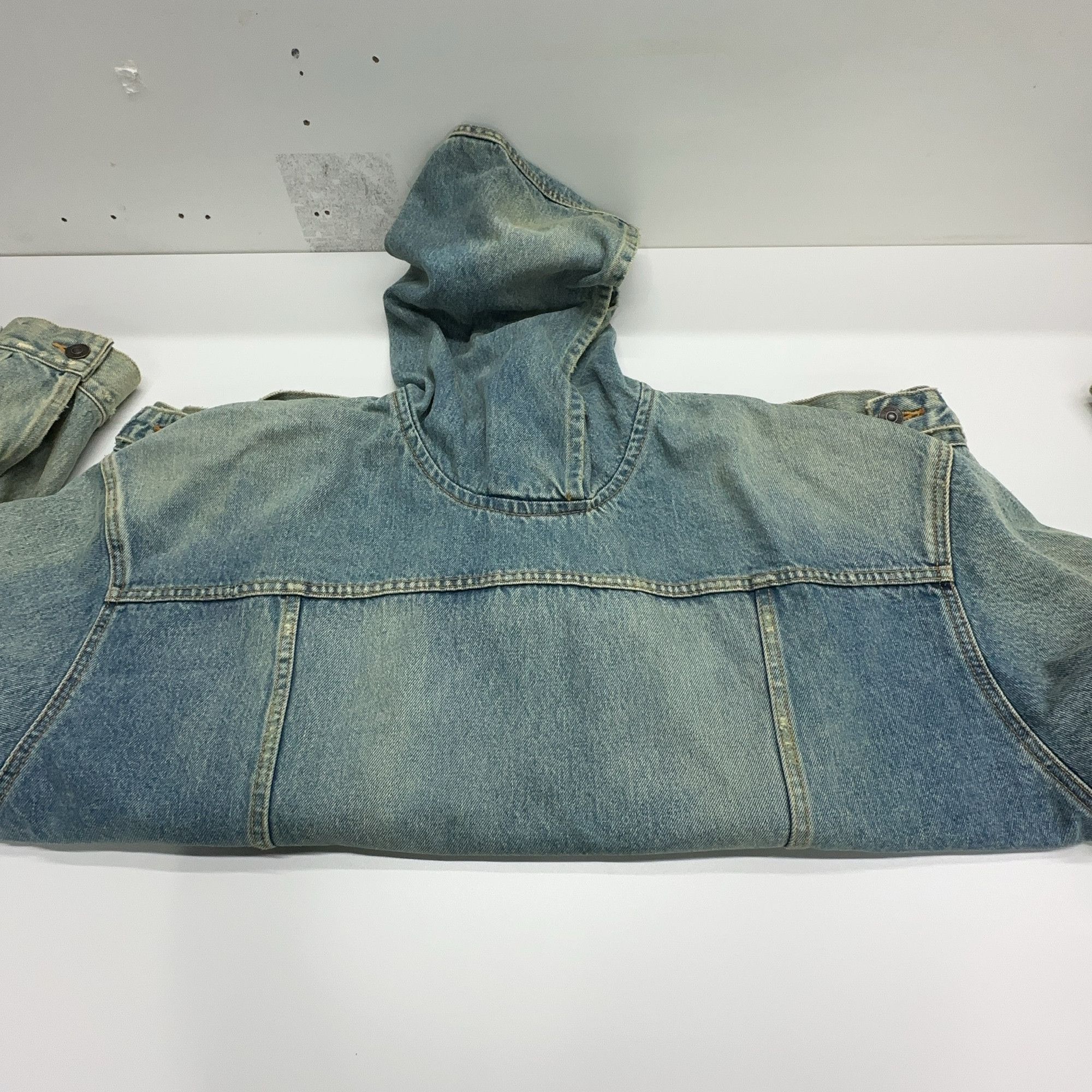 Balenciaga Balenciaga Hooded Denim Jacket Size S Size US S / EU 44-46 / 1 - 14 Thumbnail