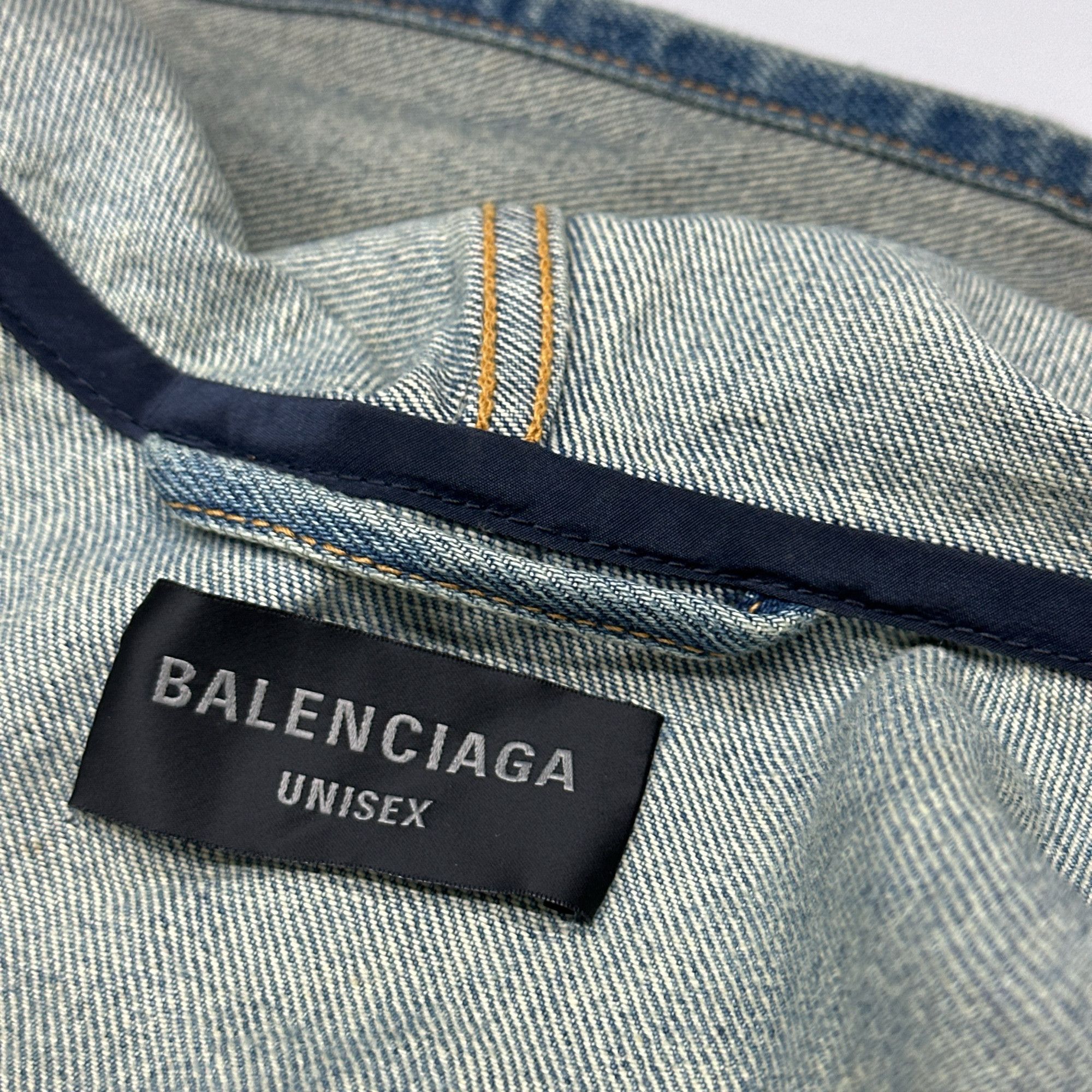 Balenciaga Balenciaga Graffiti Print Denim Hoodie Jacket Size M Size US M / EU 48-50 / 2 - 5 Thumbnail