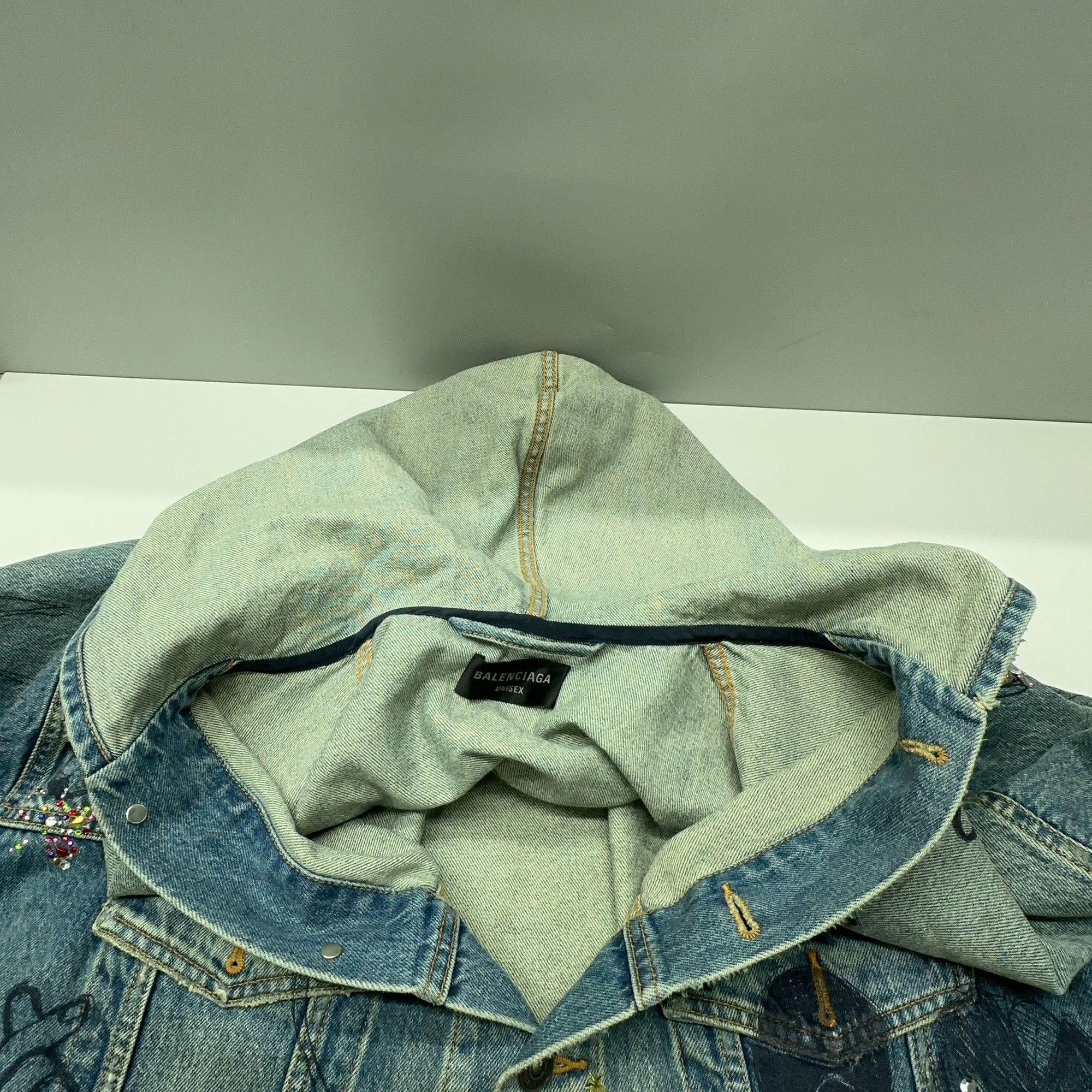 Balenciaga Balenciaga Graffiti Print Denim Hoodie Jacket Size M Size US M / EU 48-50 / 2 - 6 Thumbnail