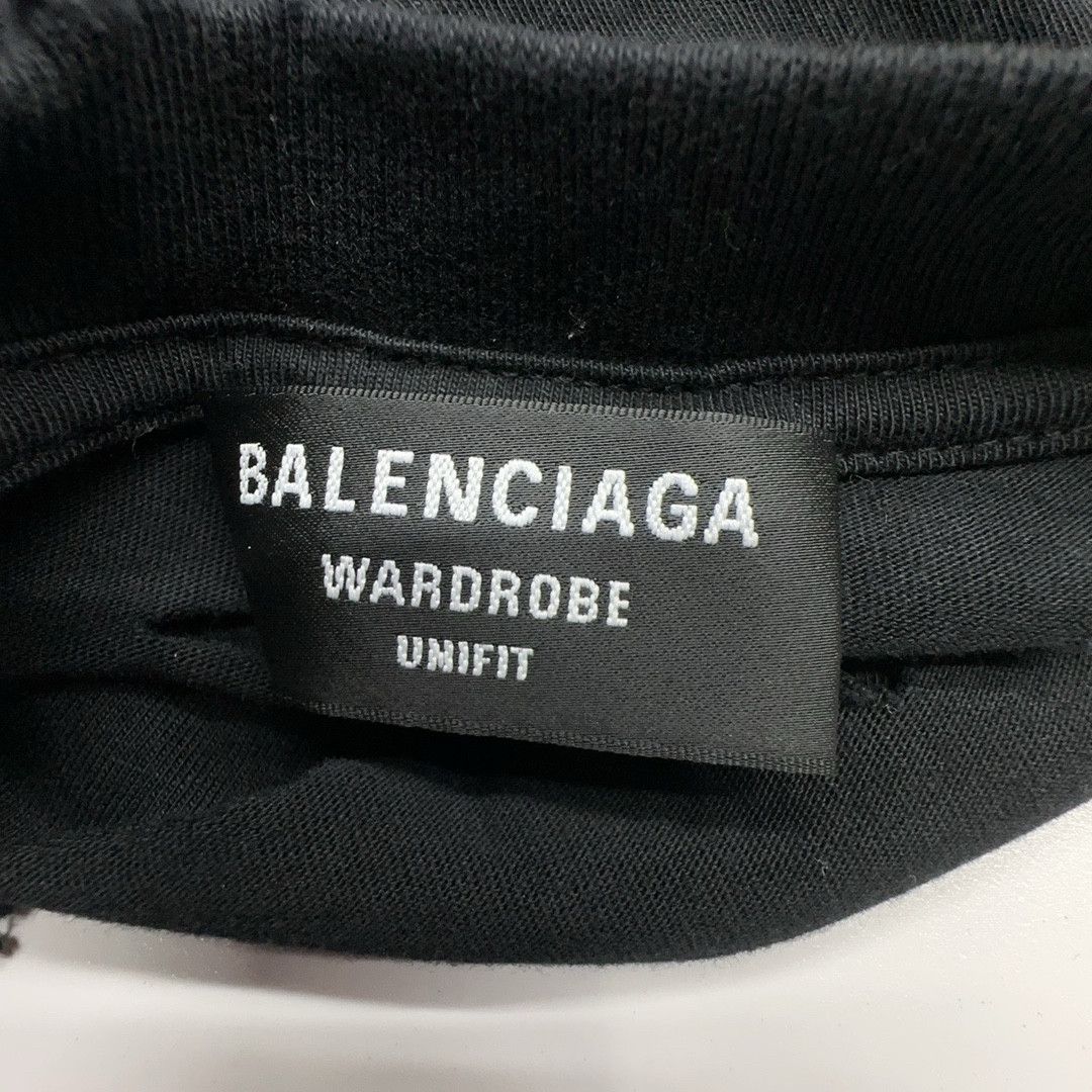 Balenciaga Balenciaga Distressed T-Shirt Size XS Size US XS / EU 42 / 0 - 3 Thumbnail