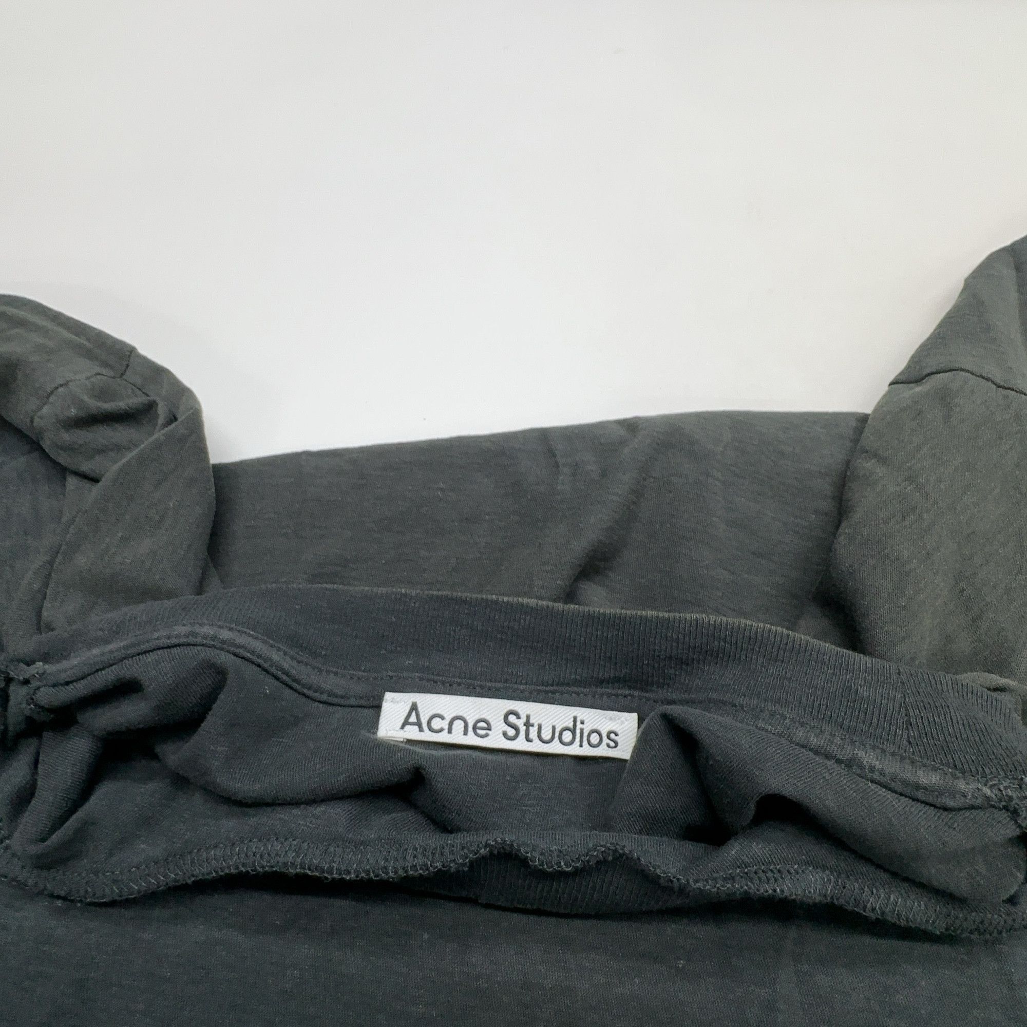 Acne Studios Acne Studios 1996 Logo Long Sleeve T-Shirt Size L Size US L / EU 52-54 / 3 - 5 Thumbnail