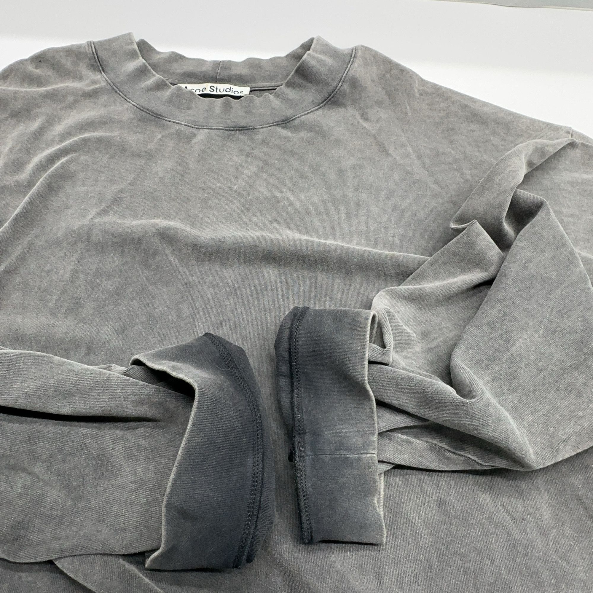 Acne Studios Acne Studios Faded Long Sleeve T-Shirt Size L Size US L / EU 52-54 / 3 - 10 Thumbnail