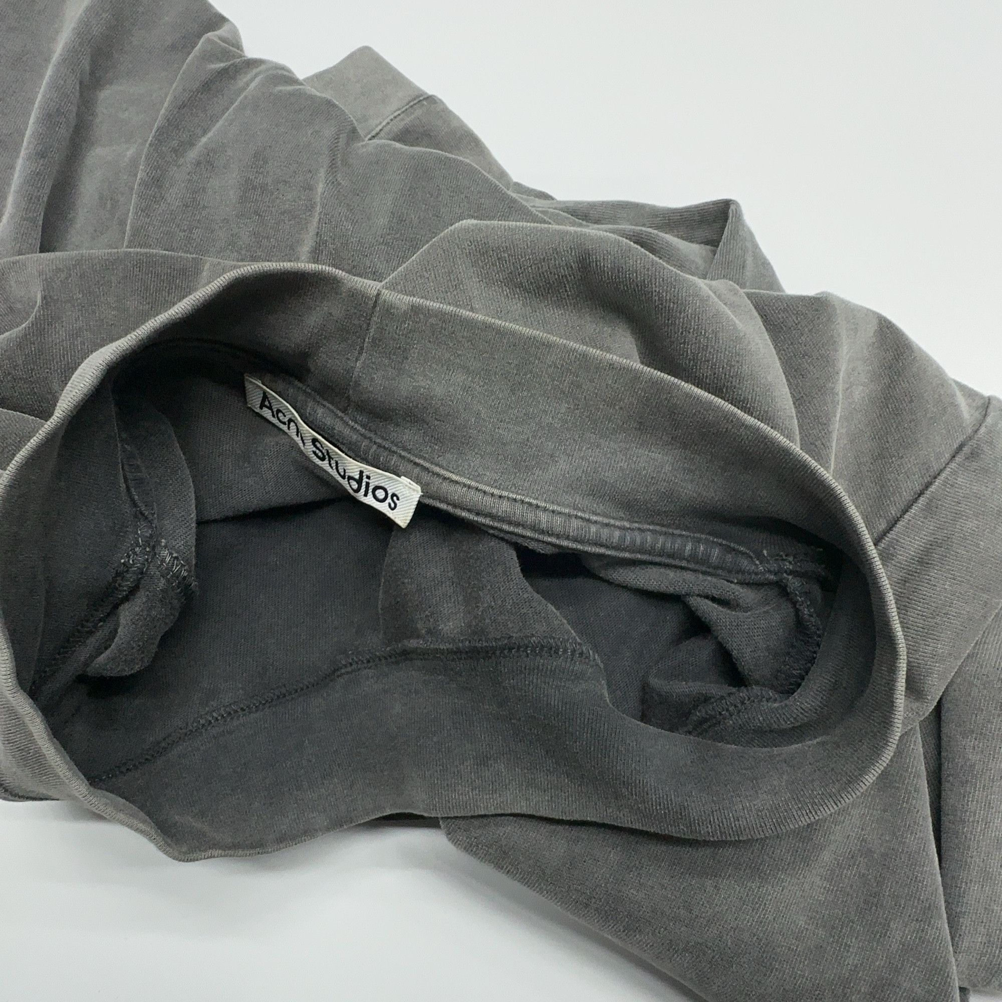 Acne Studios Acne Studios Faded Long Sleeve T-Shirt Size L Size US L / EU 52-54 / 3 - 5 Thumbnail