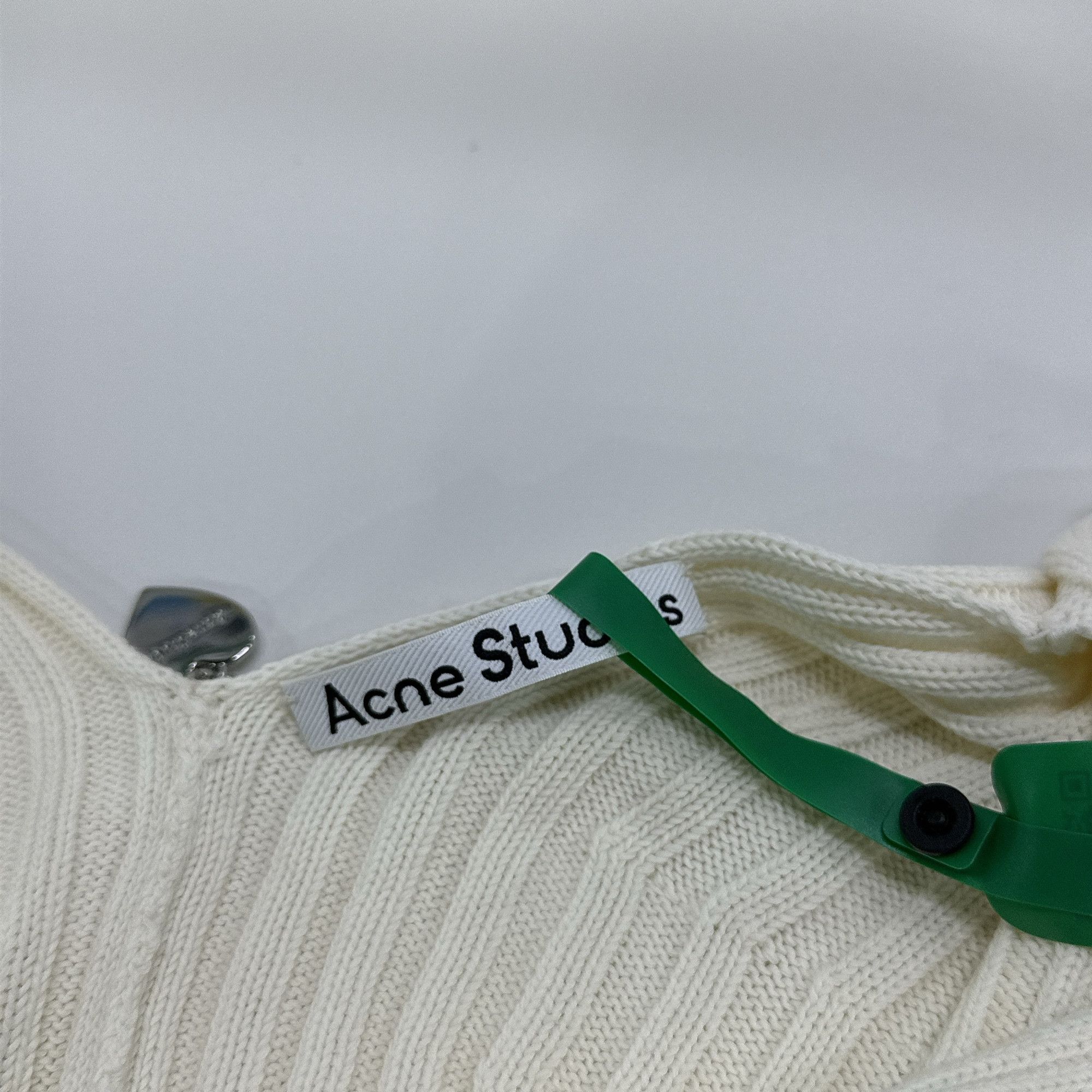 Acne Studios Acne Studios Ribbed Knit V-Neck Cardigan Size L Size L / US 10 / IT 46 - 3 Thumbnail