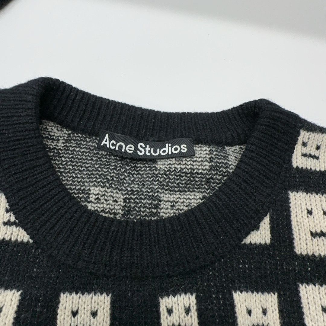 Acne Studios Acne Studios Face Pattern Knit Sweater Size M Size US M / EU 48-50 / 2 - 3 Thumbnail