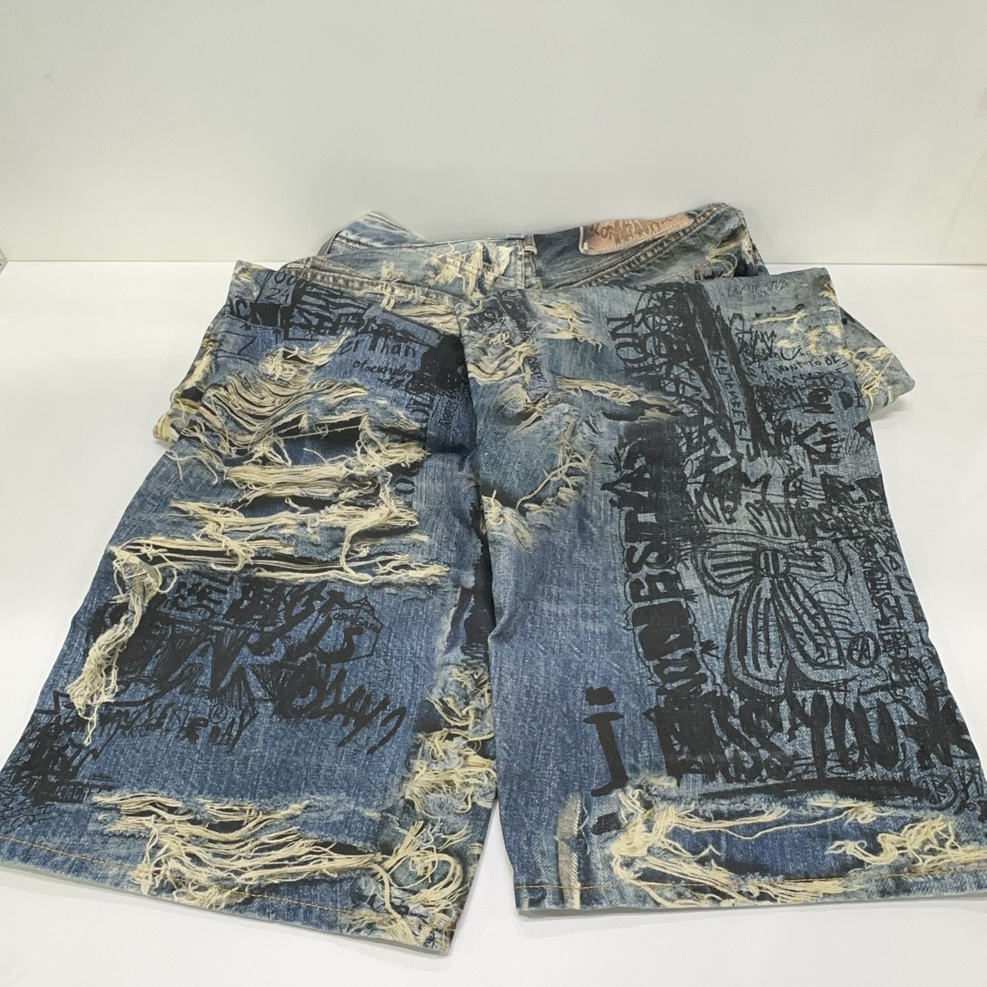 Acne Studios Acne Studios Graffiti Distressed Jeans Size 50 Size US 34 / EU 50 - 10 Thumbnail
