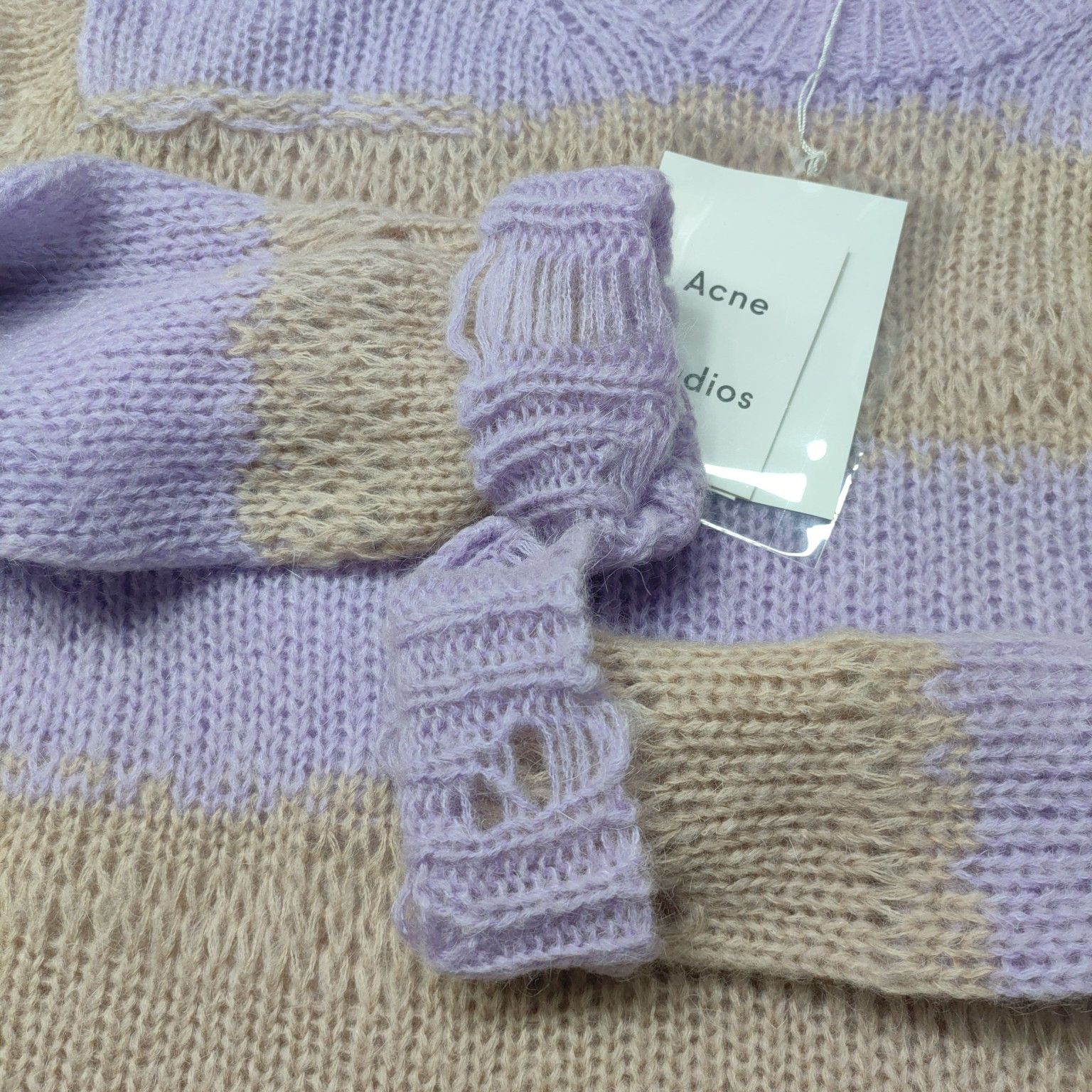 Acne Studios Acne Studios Striped Distressed Sweater XXS Size XXS / US 00 / IT 34 - 10 Thumbnail