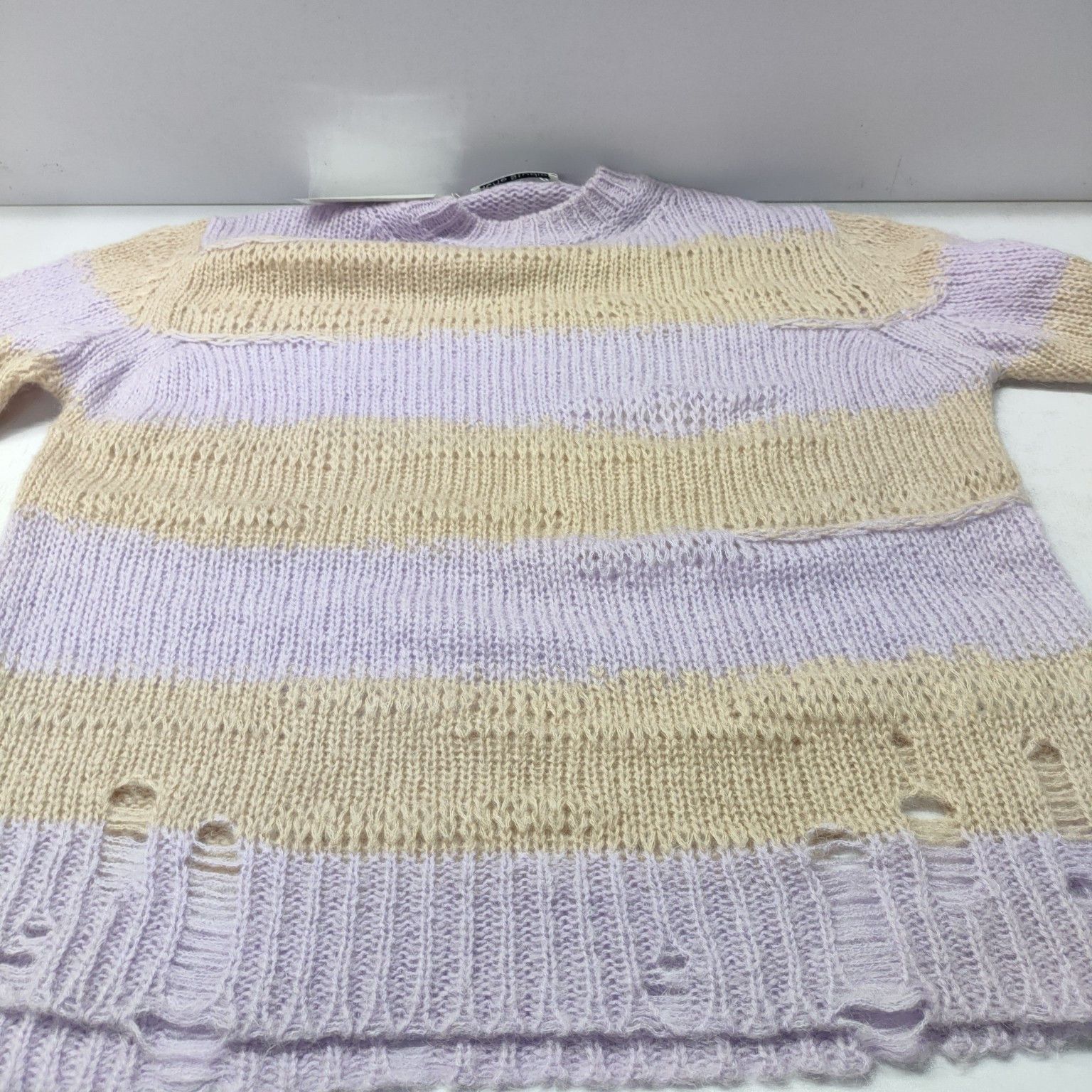 Acne Studios Acne Studios Striped Distressed Sweater XXS Size XXS / US 00 / IT 34 - 12 Thumbnail