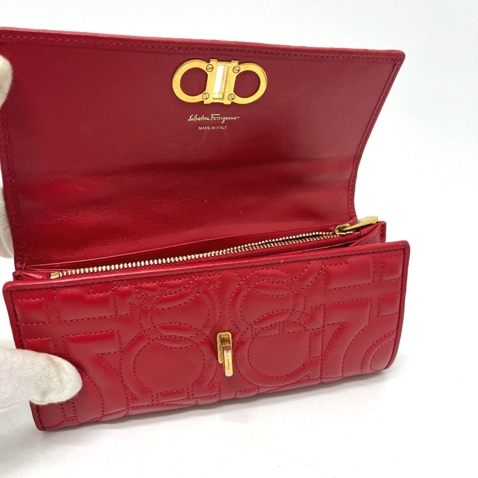 Salvatore Ferragamo Salvatore Ferragamo logo Gancini wallet with pass case, long wallet, leather, men's and women's, red. Size ONE SIZE - 10 Thumbnail