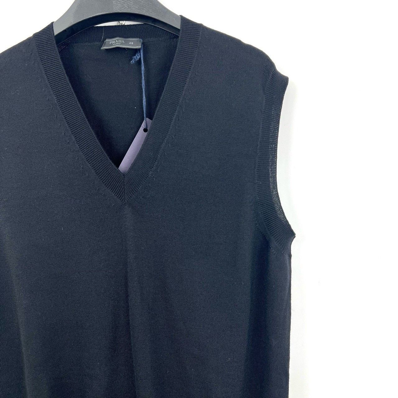 Prada Prada Black V-neck Knit Vest Size US M / EU 48-50 / 2 - 4 Thumbnail
