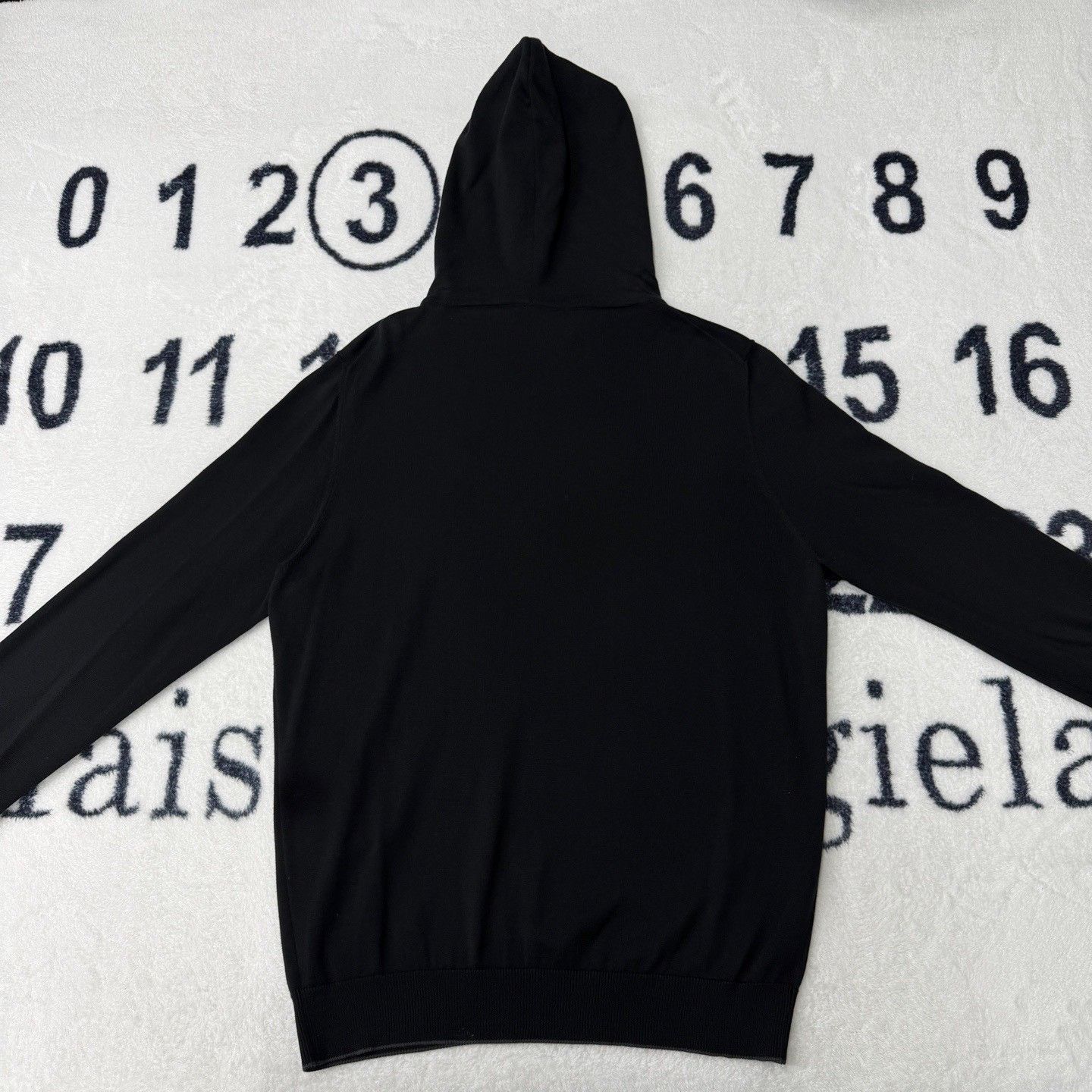 Louis Vuitton LV Black Large Logo Knit Hoodie Size US L / EU 52-54 / 3 - 3 Thumbnail