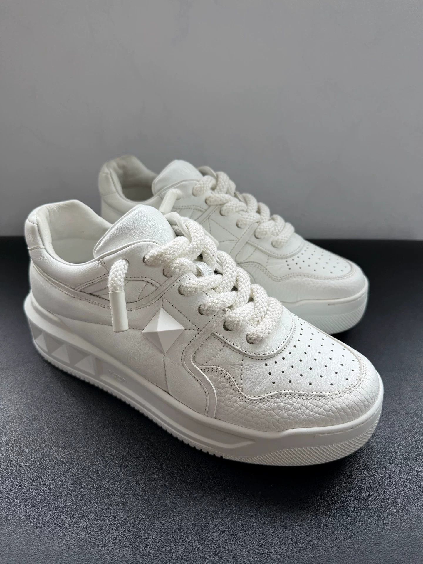 Valentino Valentino One Stuf White Star Sneakers Size US 9 / EU 42 - 3 Thumbnail
