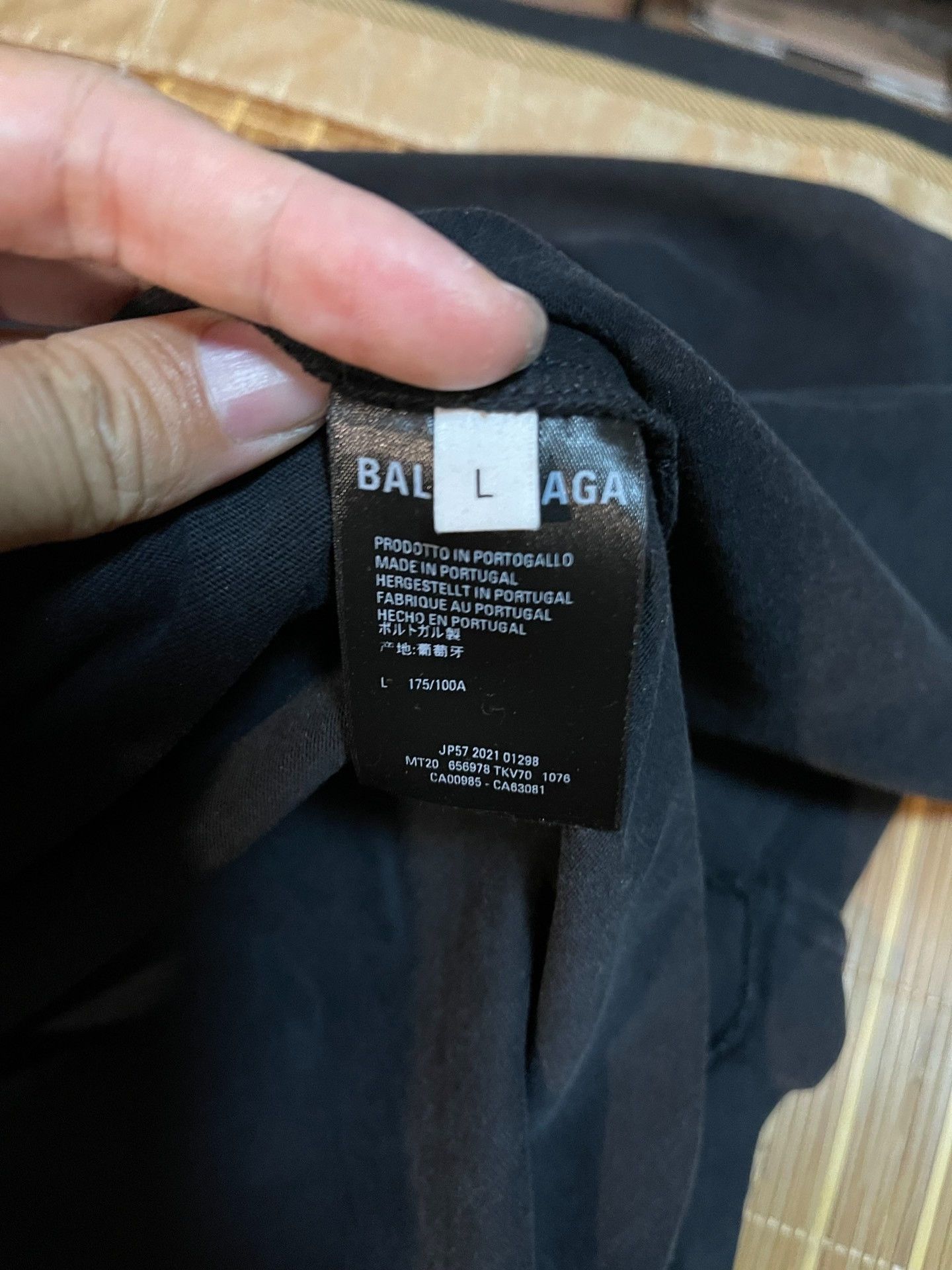 Balenciaga BALENCIAGA Flame Print B Logo T-shirt Size US L / EU 52-54 / 3 - 9 Thumbnail