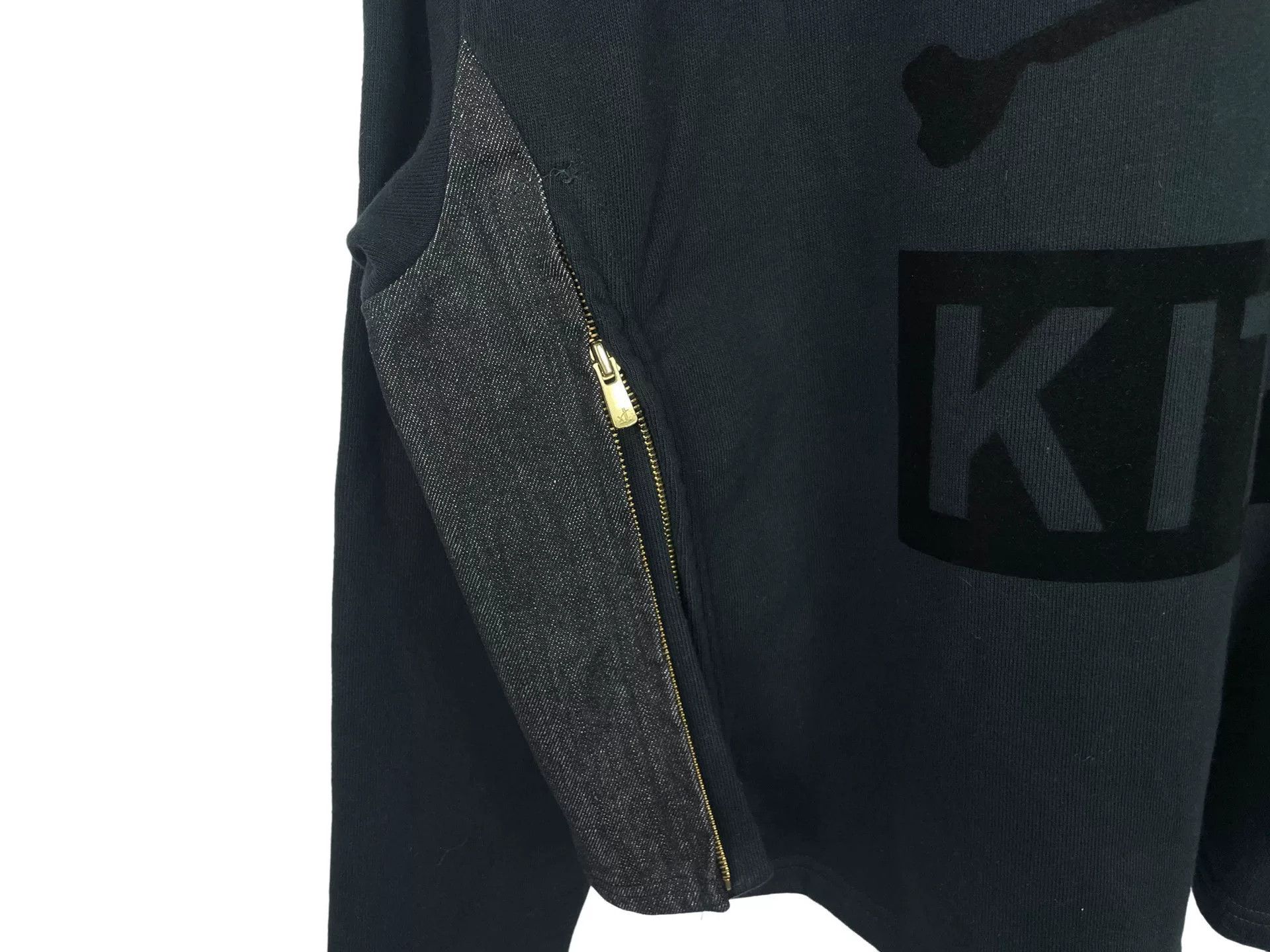 Mastermind Japan KITH x Mastermind Black Flocked Skull Pullover Size US S / EU 44-46 / 1 - 4 Thumbnail