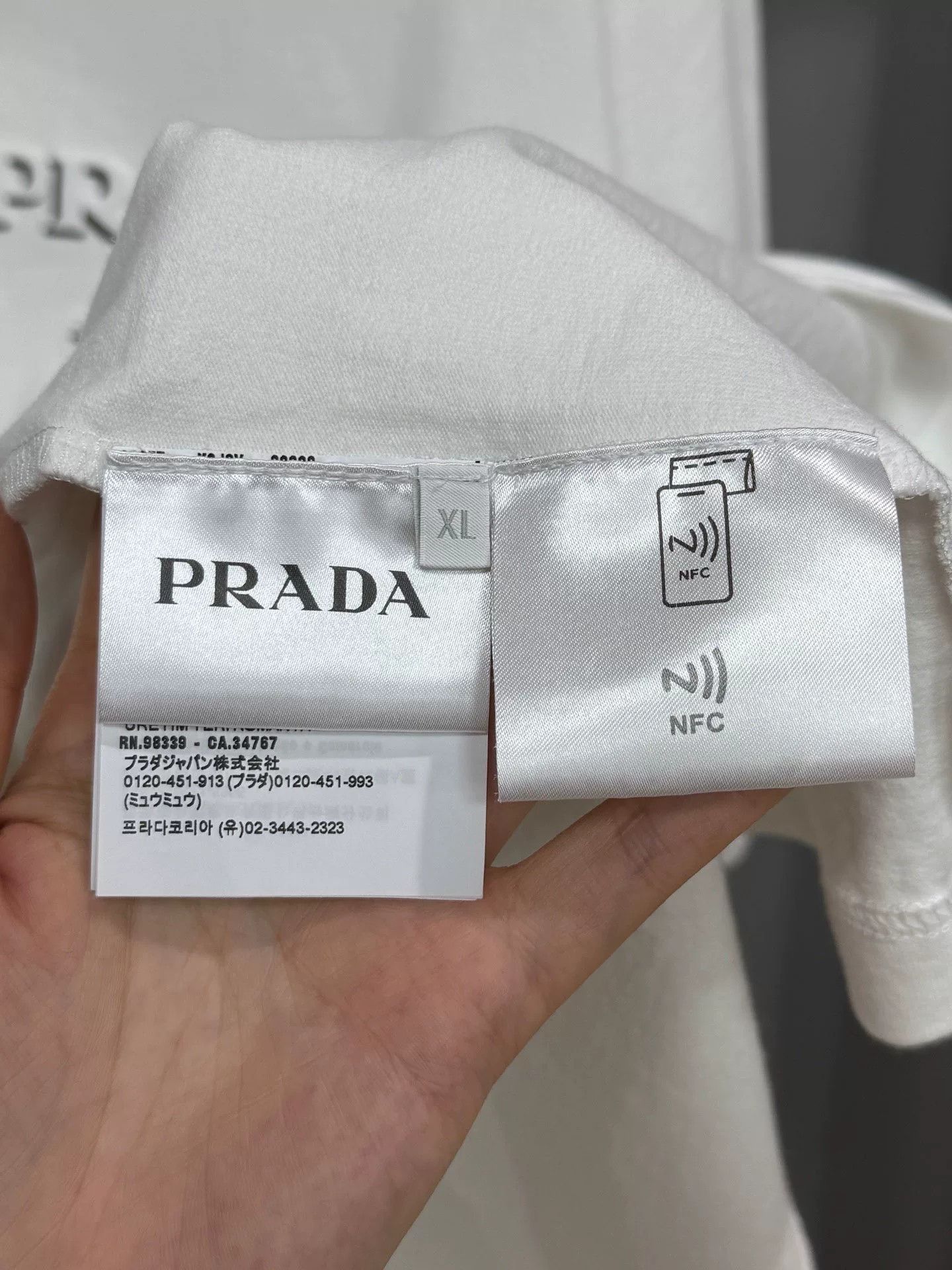 Prada Prada White Slogan Short-Sleeve T-Shirt Size US XL / EU 56 / 4 - 4 Thumbnail