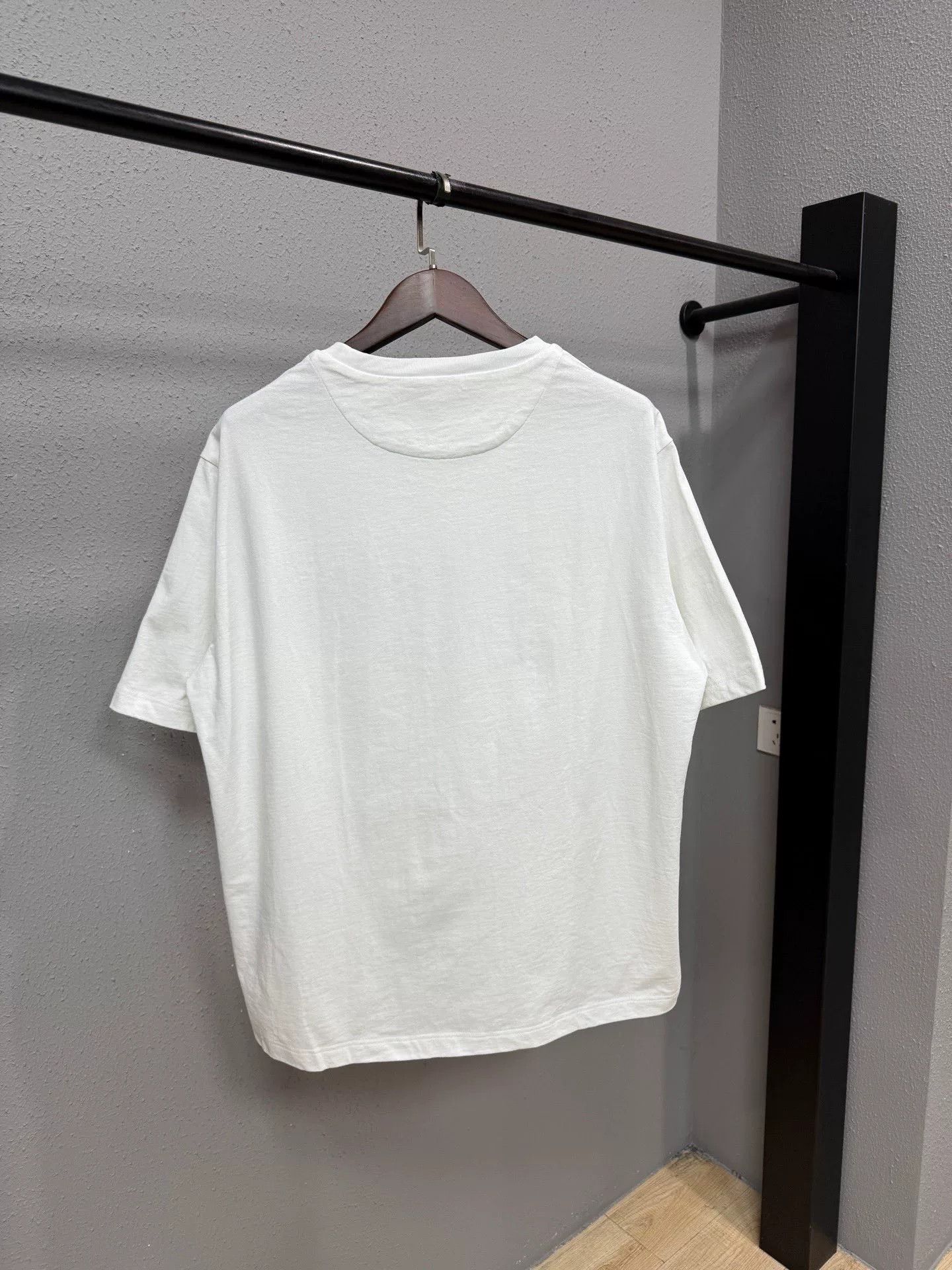 Prada Prada White Slogan Short-Sleeve T-Shirt Size US XL / EU 56 / 4 - 2 Thumbnail