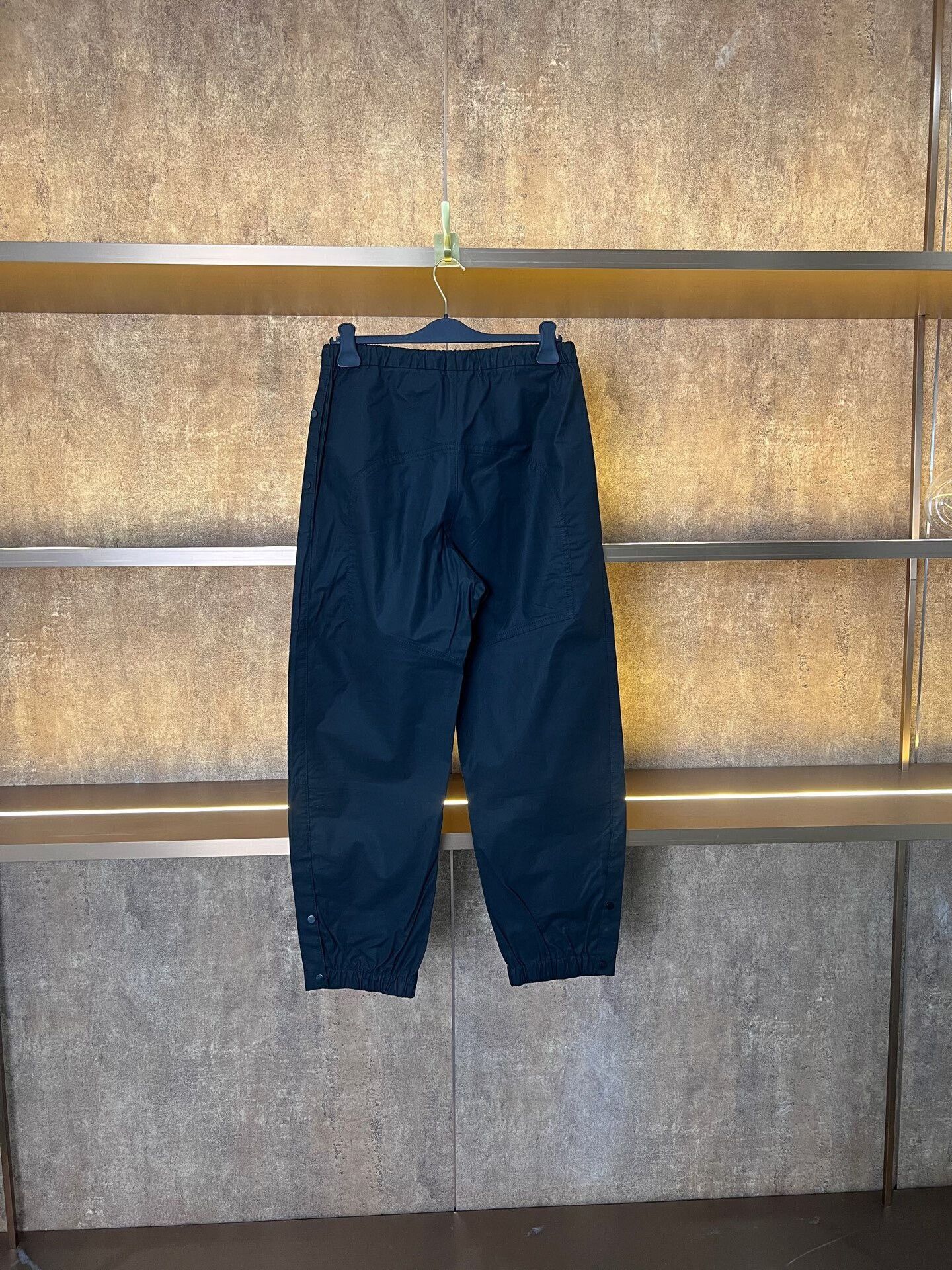 Bottega Veneta Bottega Veneta Black Button Casual Pants Size US 30 / EU 46 - 2 Thumbnail