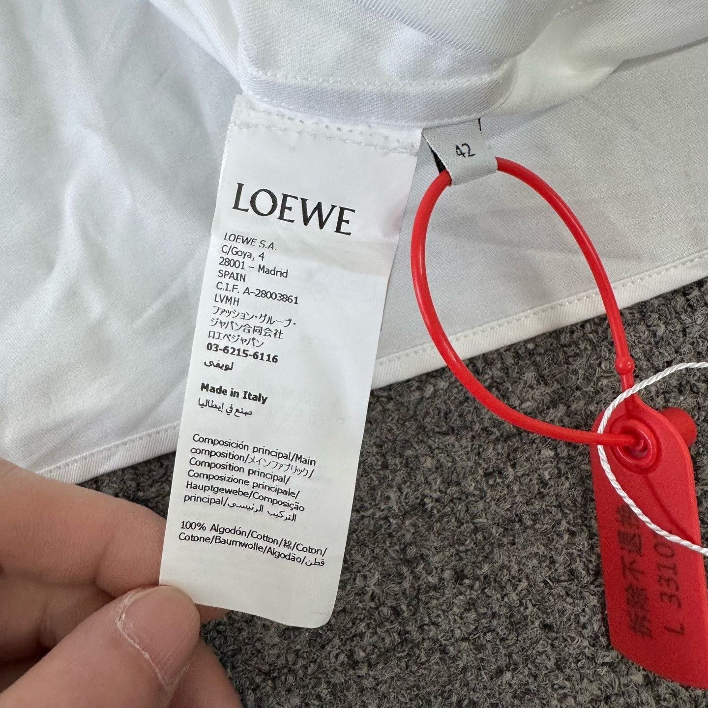 Loewe Loewe White Loose Logo Long-Sleeve Shirt Size US XS / EU 42 / 0 - 8 Thumbnail