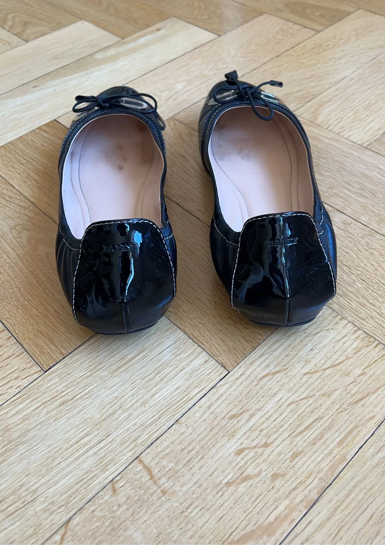 Bally Bally Black Kid Suede Ballet Flats Size US 8 / IT 38 - 2 Thumbnail