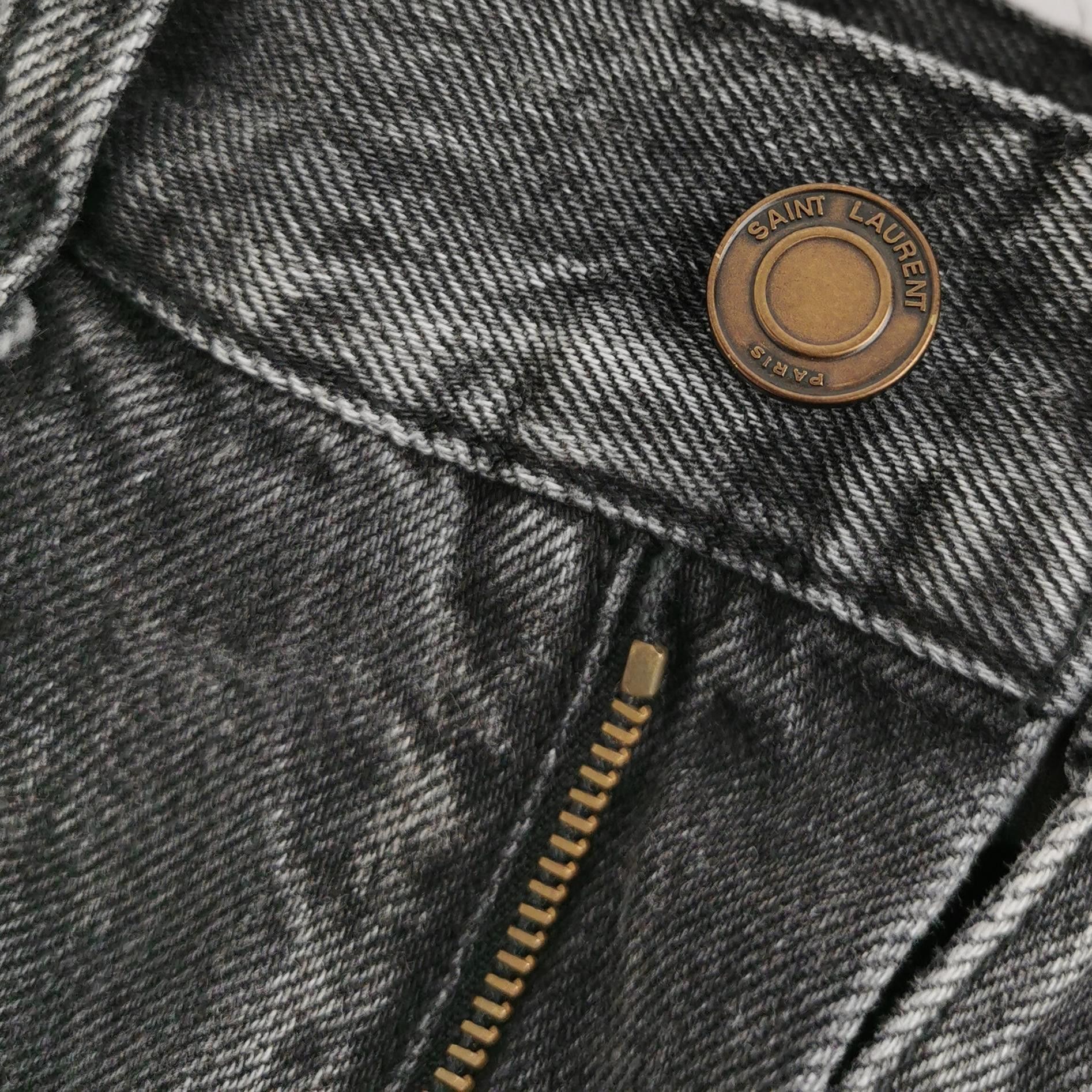 Saint Laurent Paris Saint Laurent Paris Men 32 Shorts Size US 32 / EU 48 - 4 Thumbnail