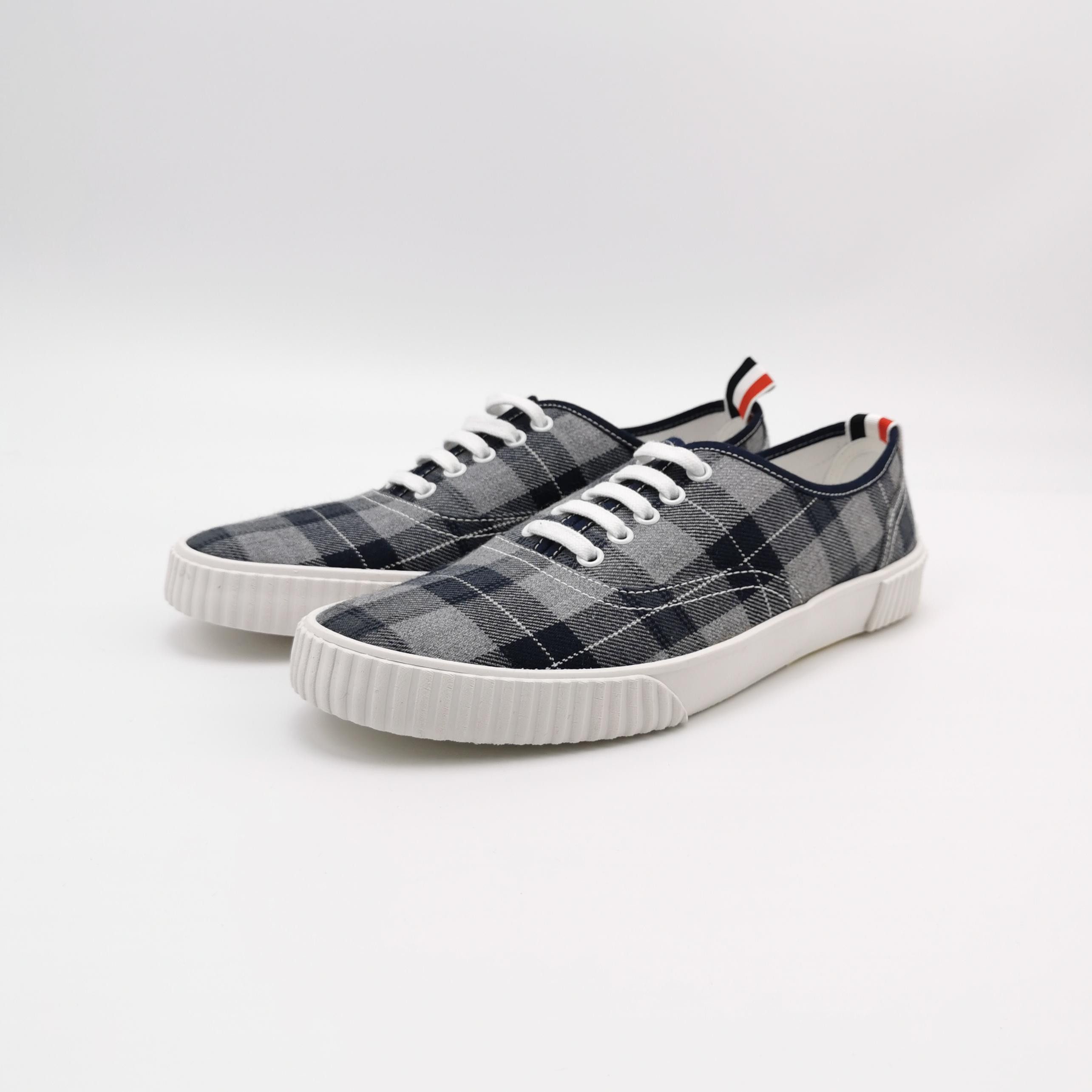 Thom Browne Thom Browne Men 10 Lowtop Sneakers Size US 10 / EU 43 - 2 Thumbnail