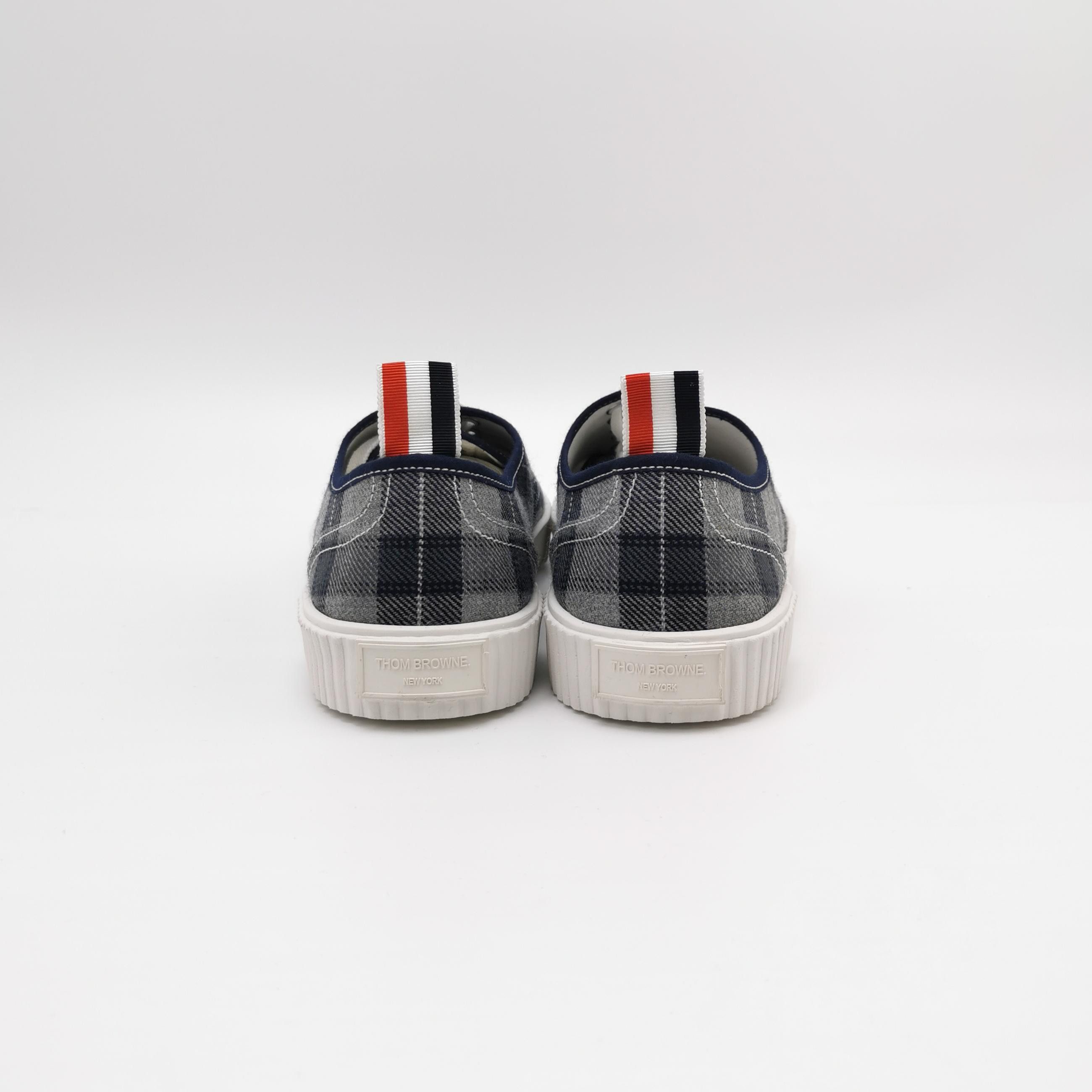 Thom Browne Thom Browne Men 10 Lowtop Sneakers Size US 10 / EU 43 - 4 Thumbnail