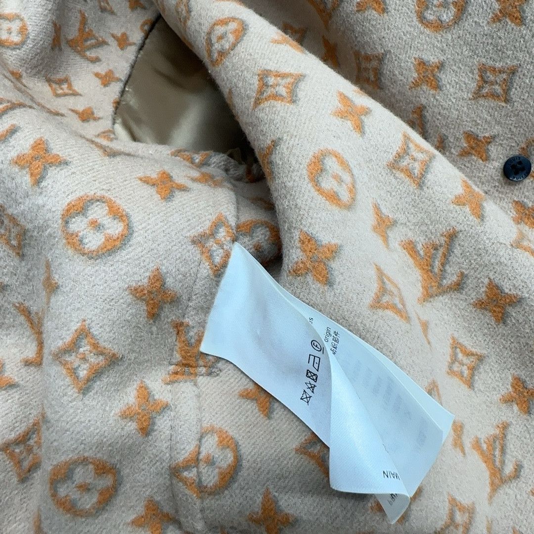 Louis Vuitton Louis Vuitton Monogram Hooded Double Breasted Coat Size 38 Size S / US 4 / IT 40 - 4 Thumbnail