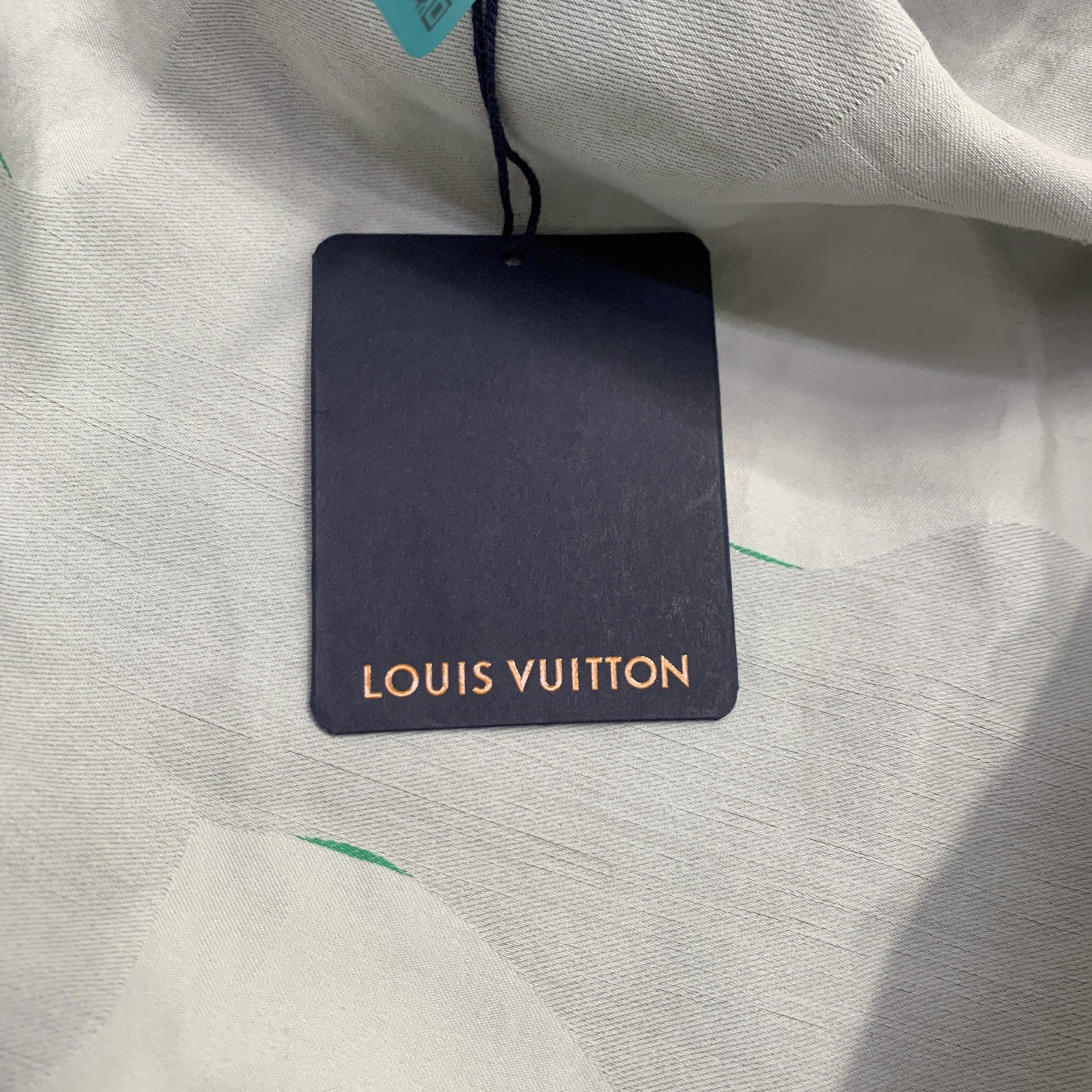 Louis Vuitton Louis Vuitton Monogram Pattern Shirt Size M Size US M / EU 48-50 / 2 - 4 Thumbnail
