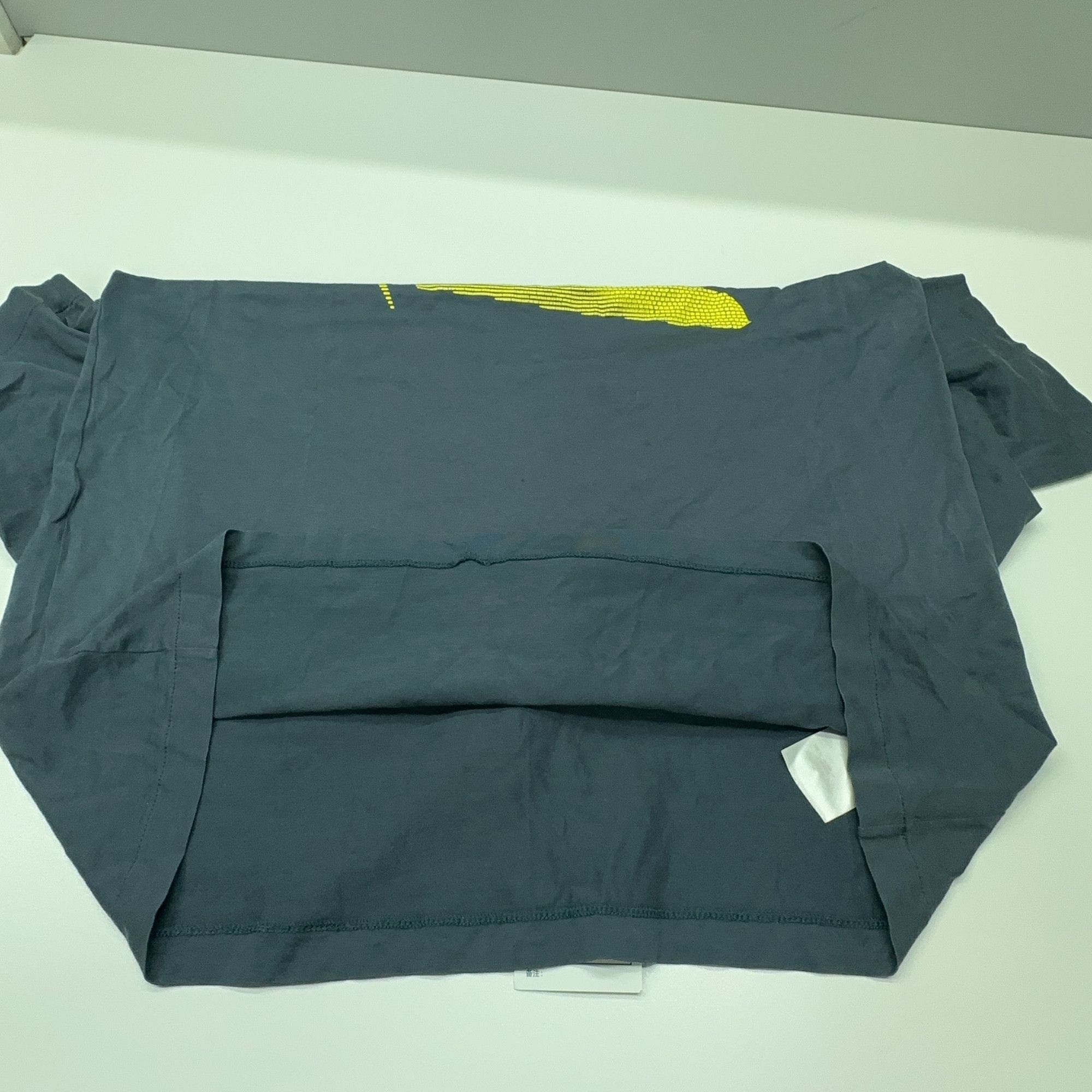 Louis Vuitton Louis Vuitton LV Cup Graphic T-Shirt Size M Size US M / EU 48-50 / 2 - 10 Thumbnail
