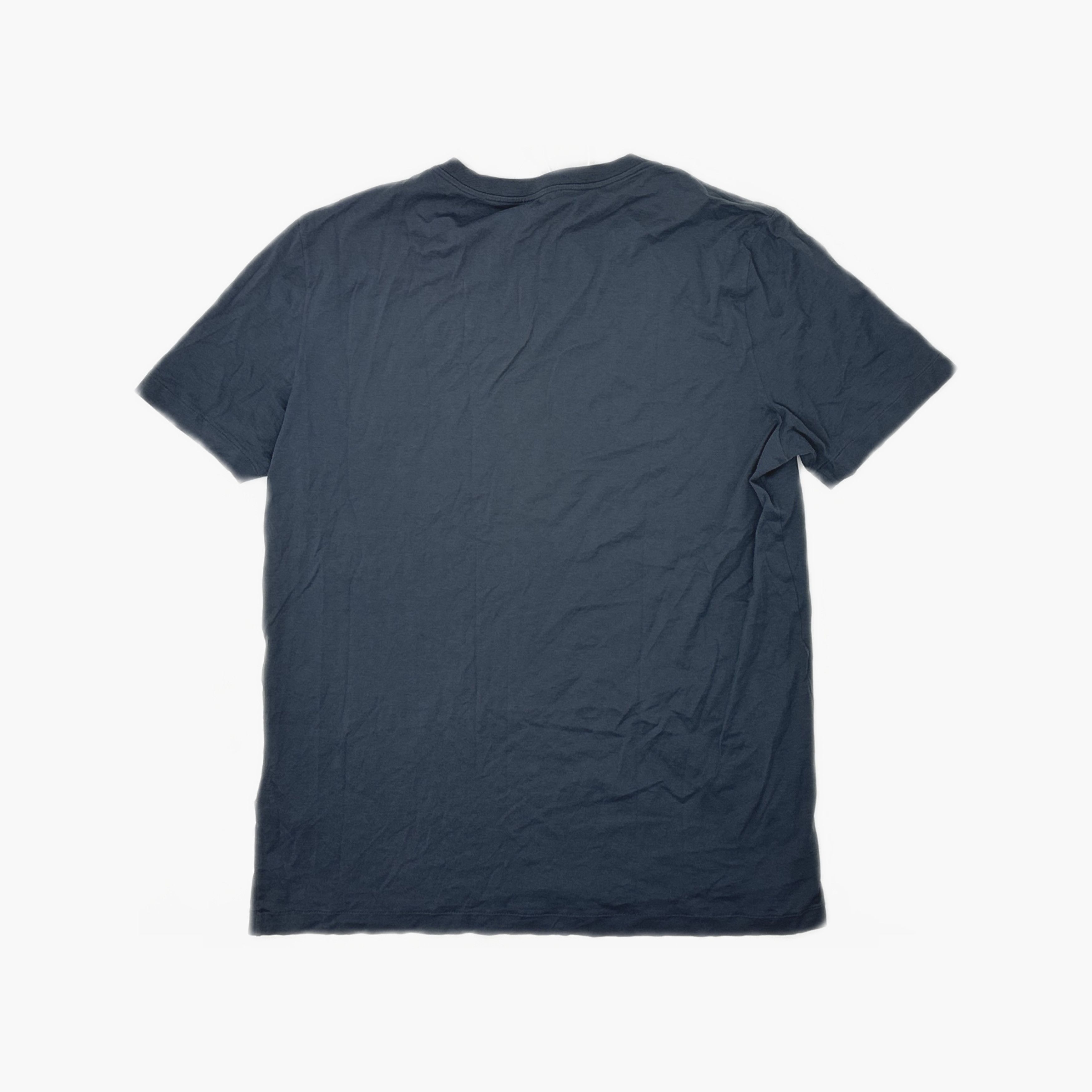 Louis Vuitton Louis Vuitton LV Cup Graphic T-Shirt Size M Size US M / EU 48-50 / 2 - 2 Thumbnail