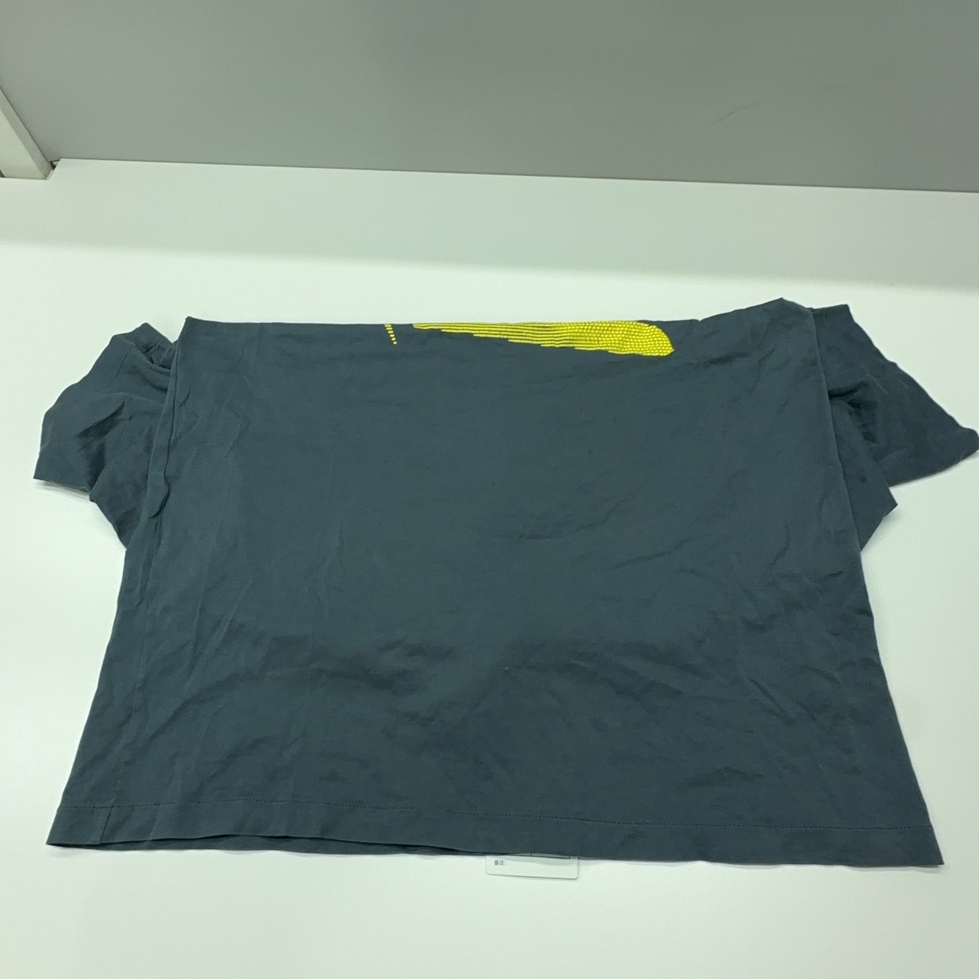 Louis Vuitton Louis Vuitton LV Cup Graphic T-Shirt Size M Size US M / EU 48-50 / 2 - 9 Thumbnail