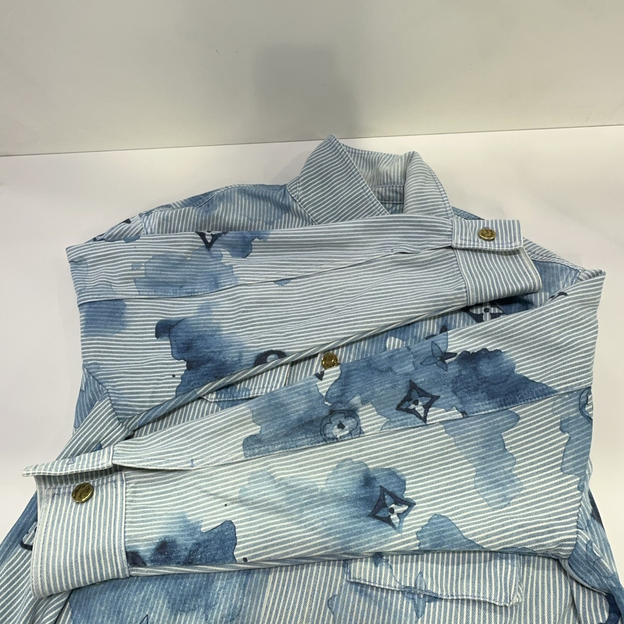 Louis Vuitton Louis Vuitton Monogram Striped Shirt Size L Size US L / EU 52-54 / 3 - 9 Thumbnail