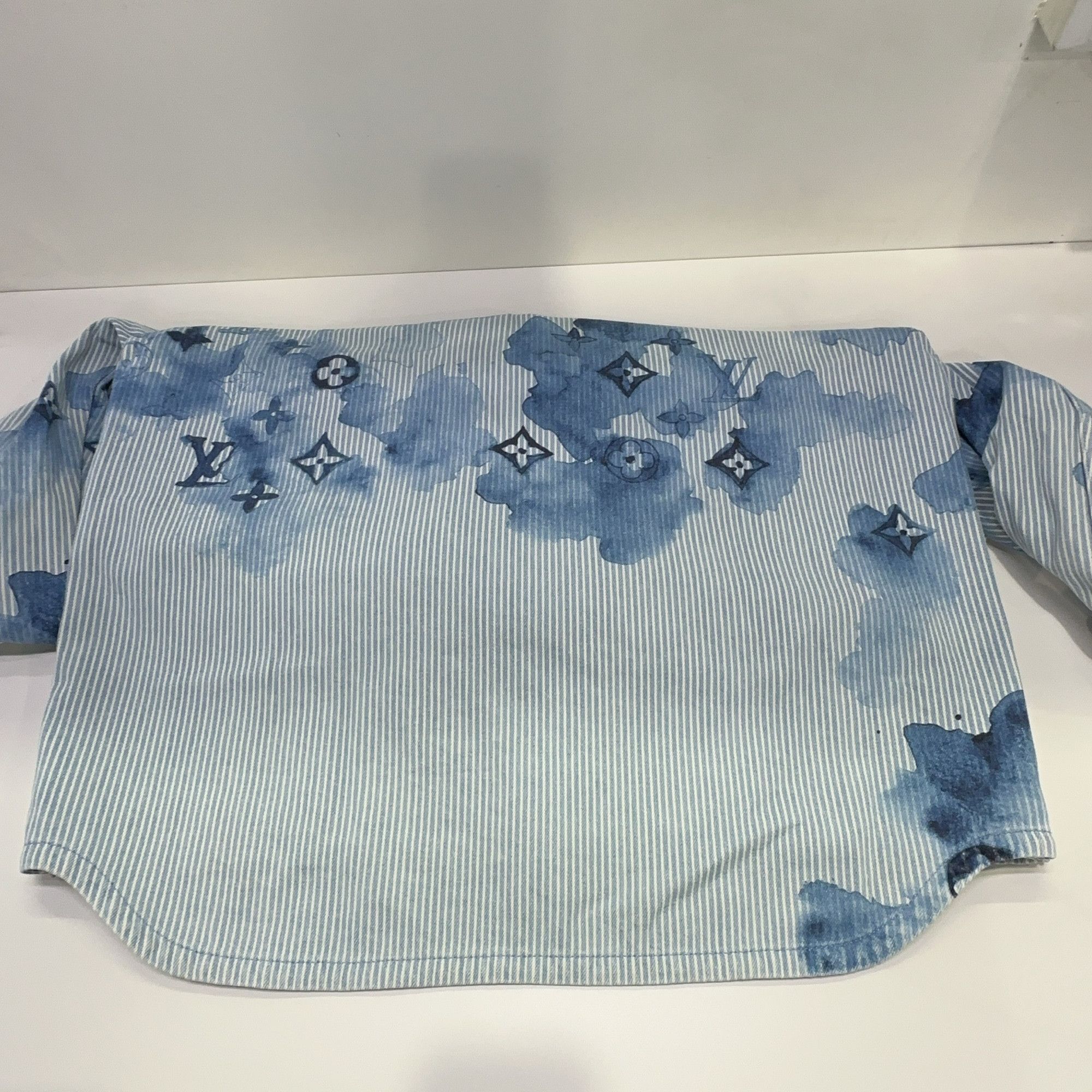 Louis Vuitton Louis Vuitton Monogram Striped Shirt Size L Size US L / EU 52-54 / 3 - 12 Thumbnail