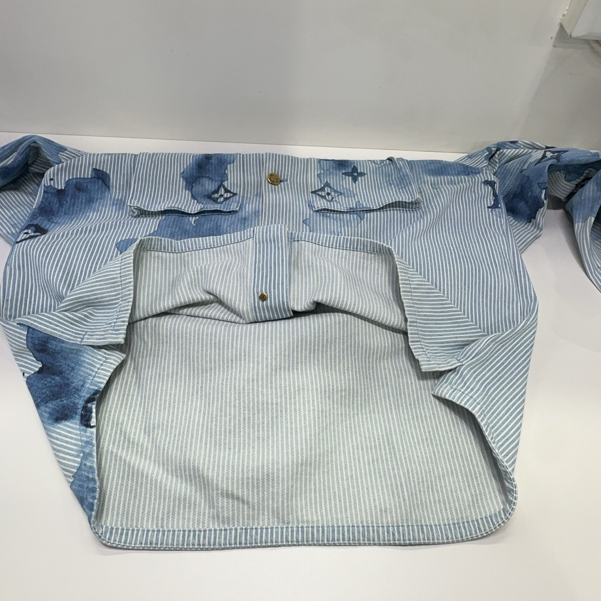 Louis Vuitton Louis Vuitton Monogram Striped Shirt Size L Size US L / EU 52-54 / 3 - 8 Thumbnail